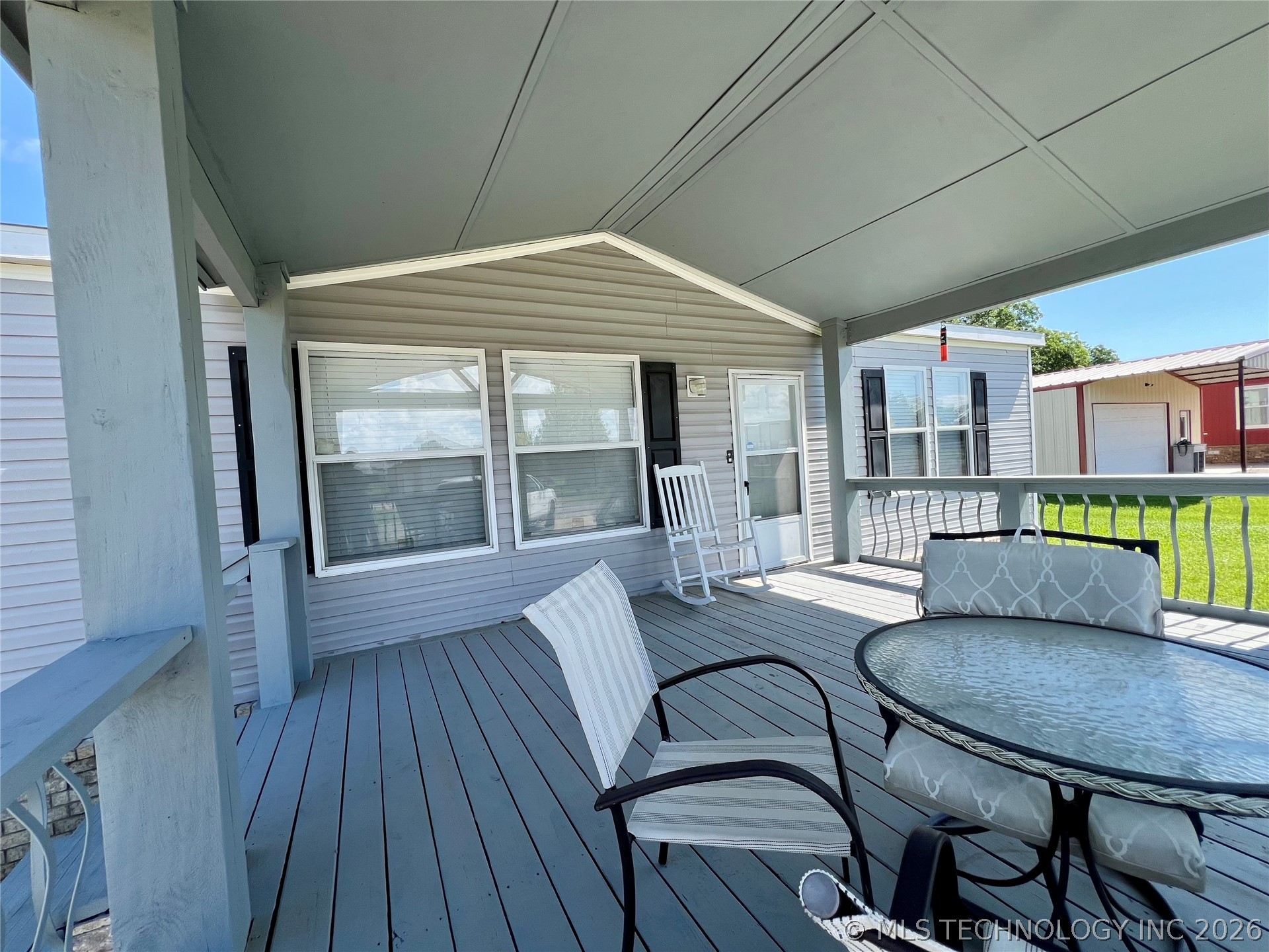 14068 Pond View Drive Property Photo 8
