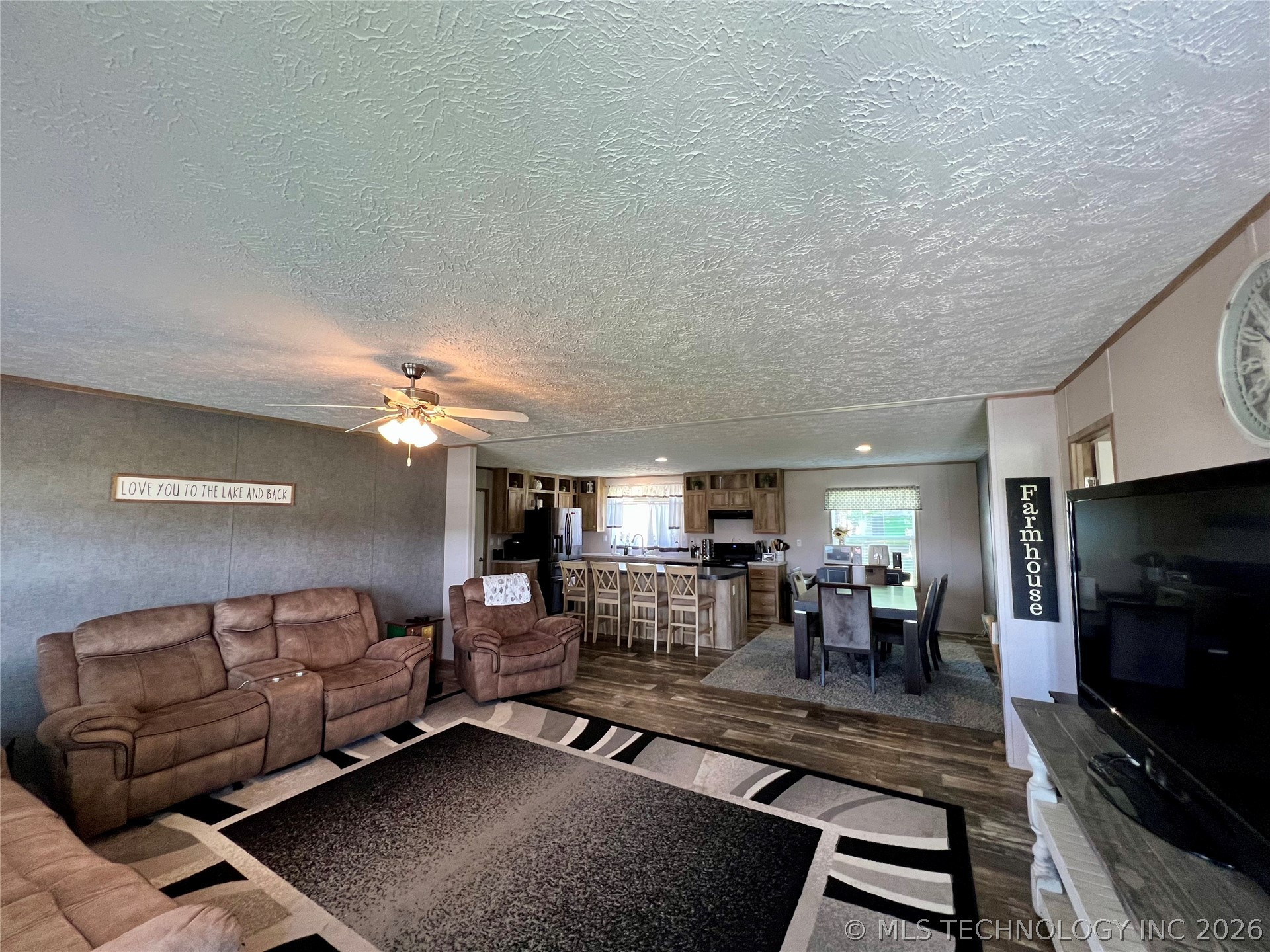 14068 Pond View Drive Property Photo 11