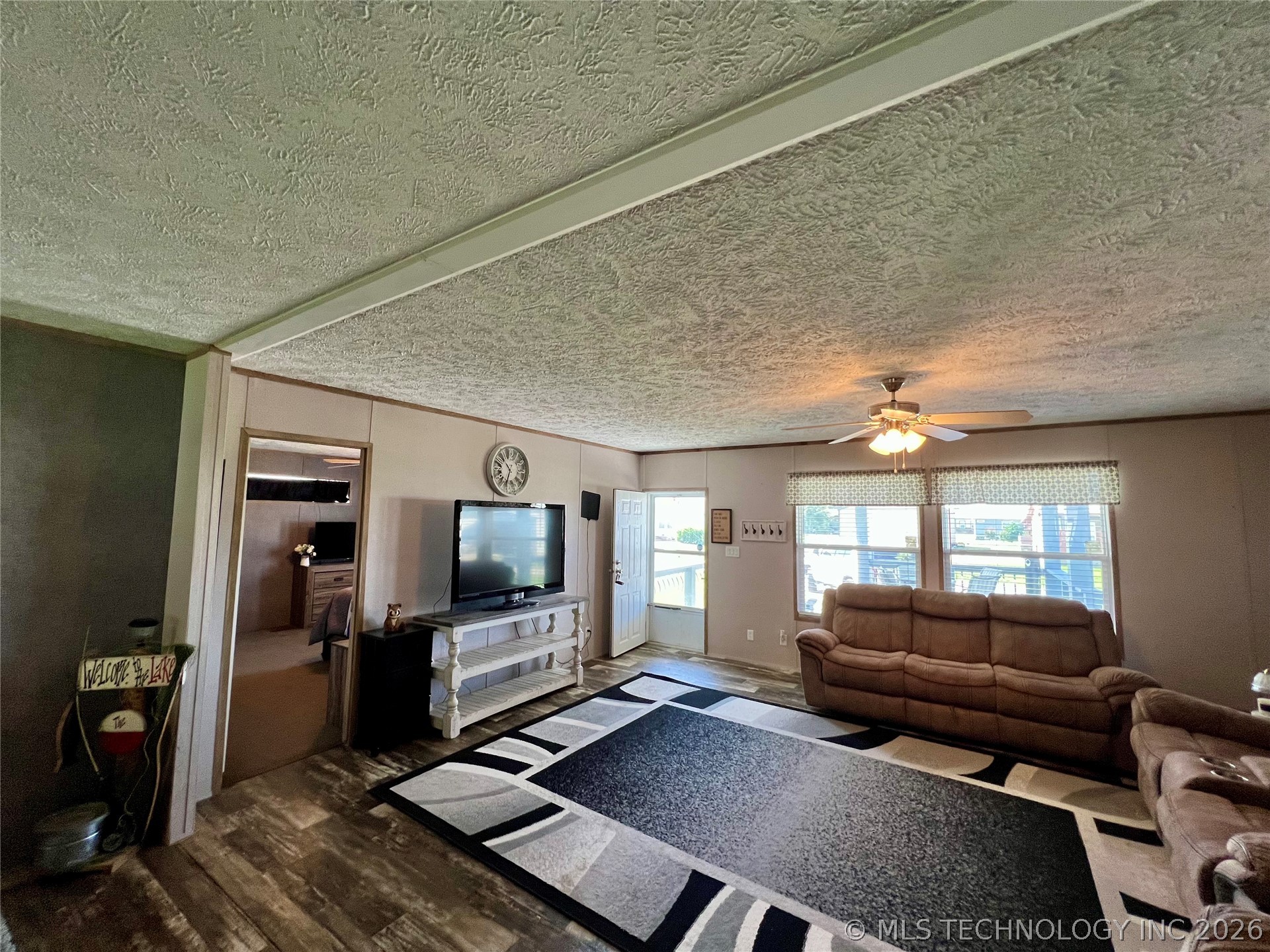 14068 Pond View Drive Property Photo 12