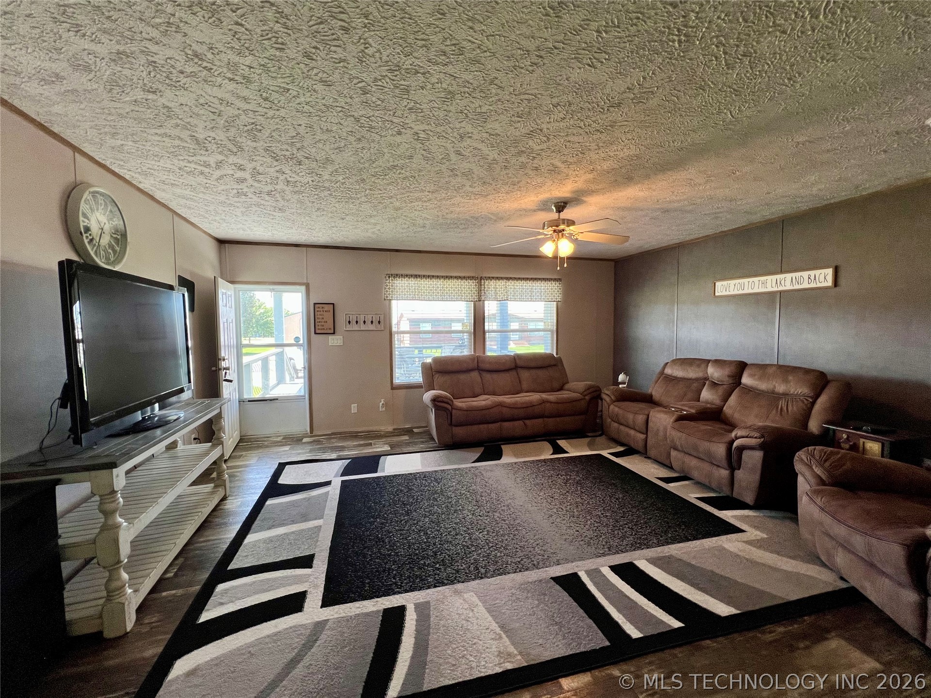 14068 Pond View Drive Property Photo 16