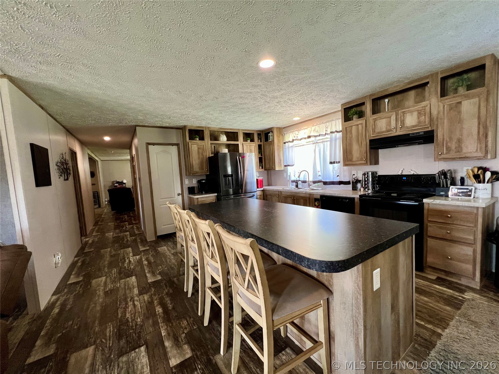 14068 Pond View Drive Property Photo 17