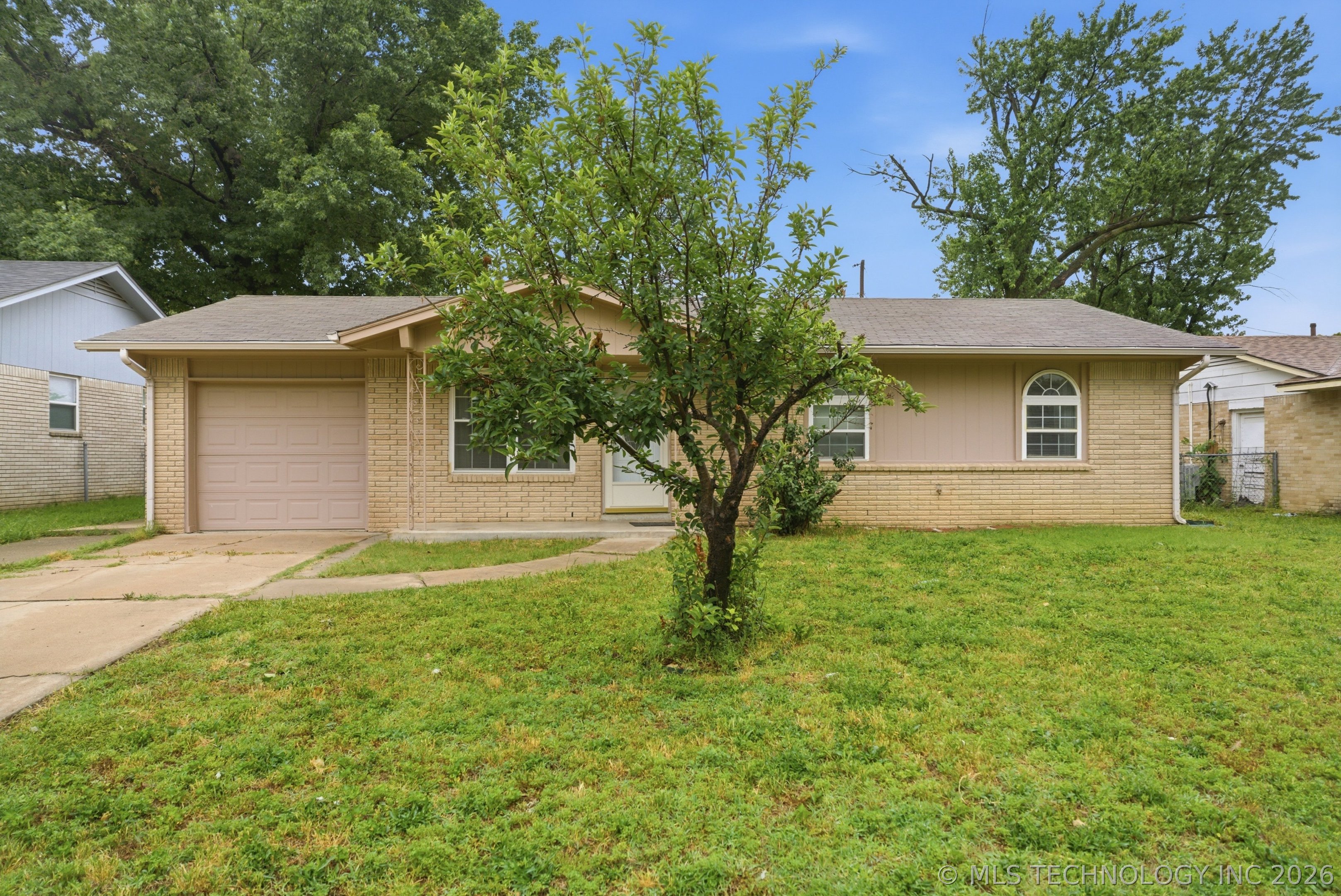 16553 E 2nd Place Property Photo