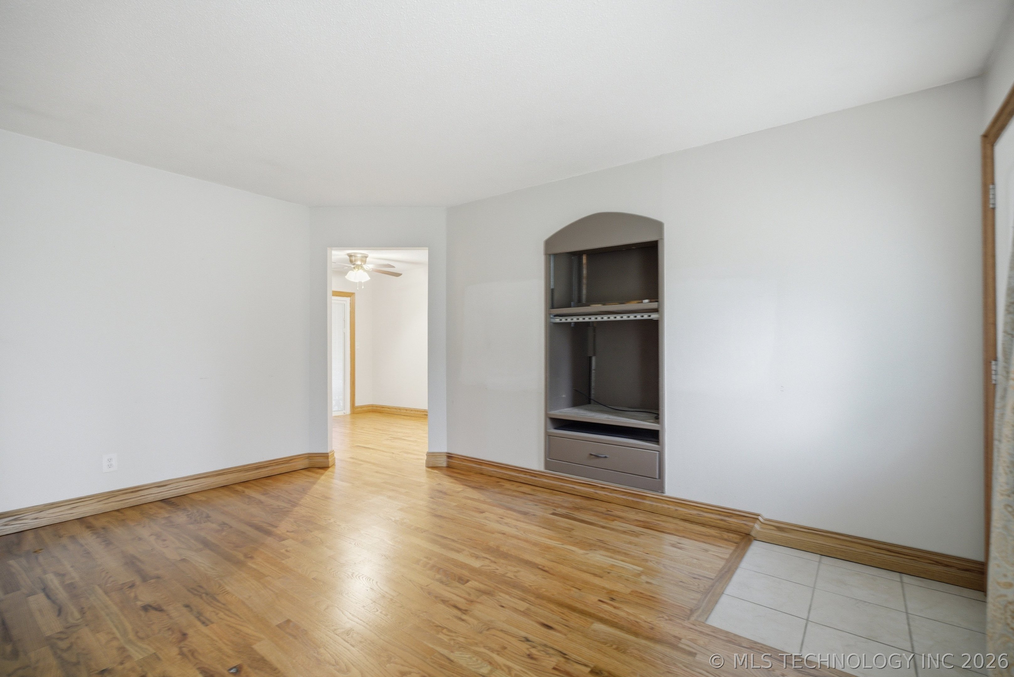 16553 E 2nd Place Property Photo 6