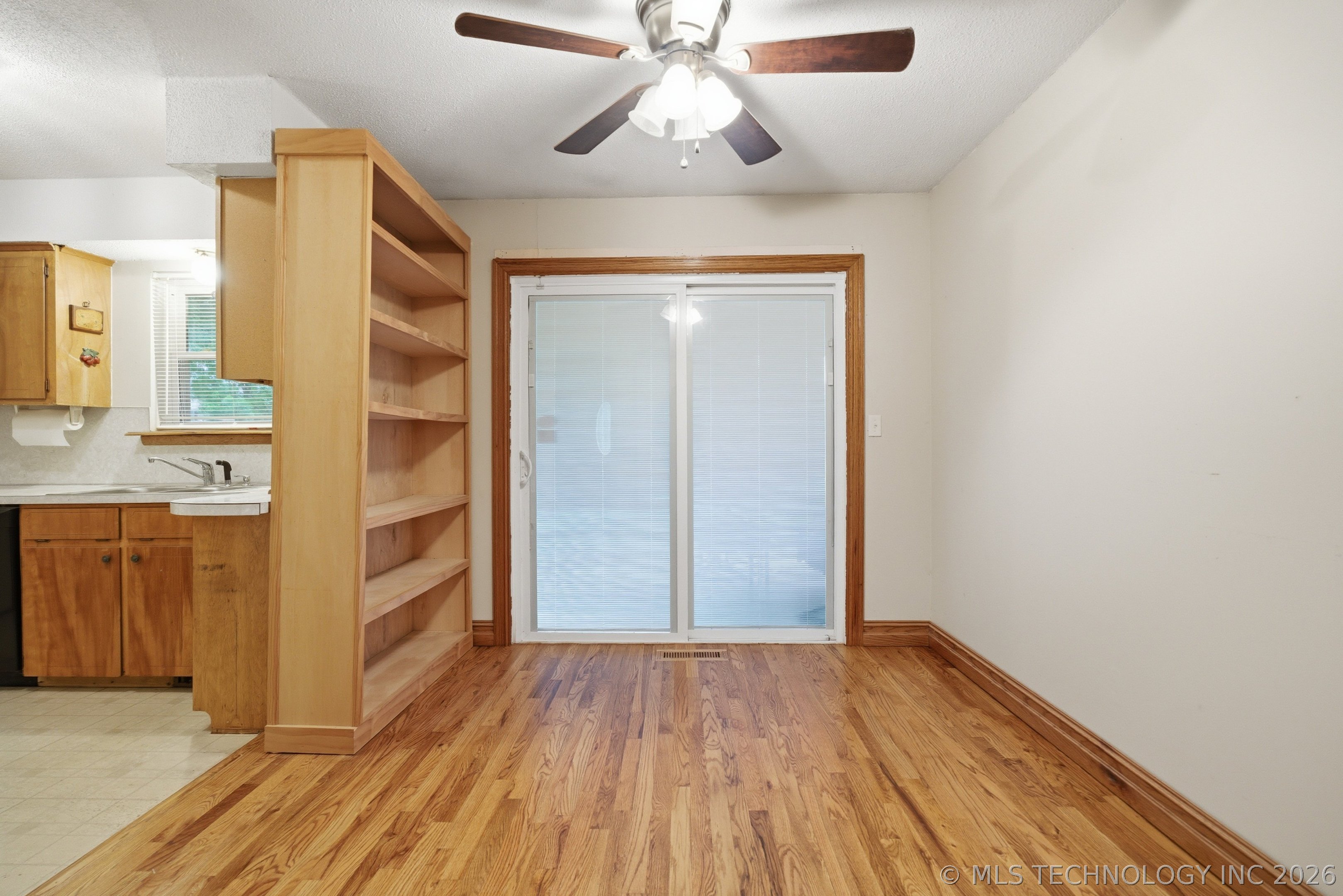 16553 E 2nd Place Property Photo 8