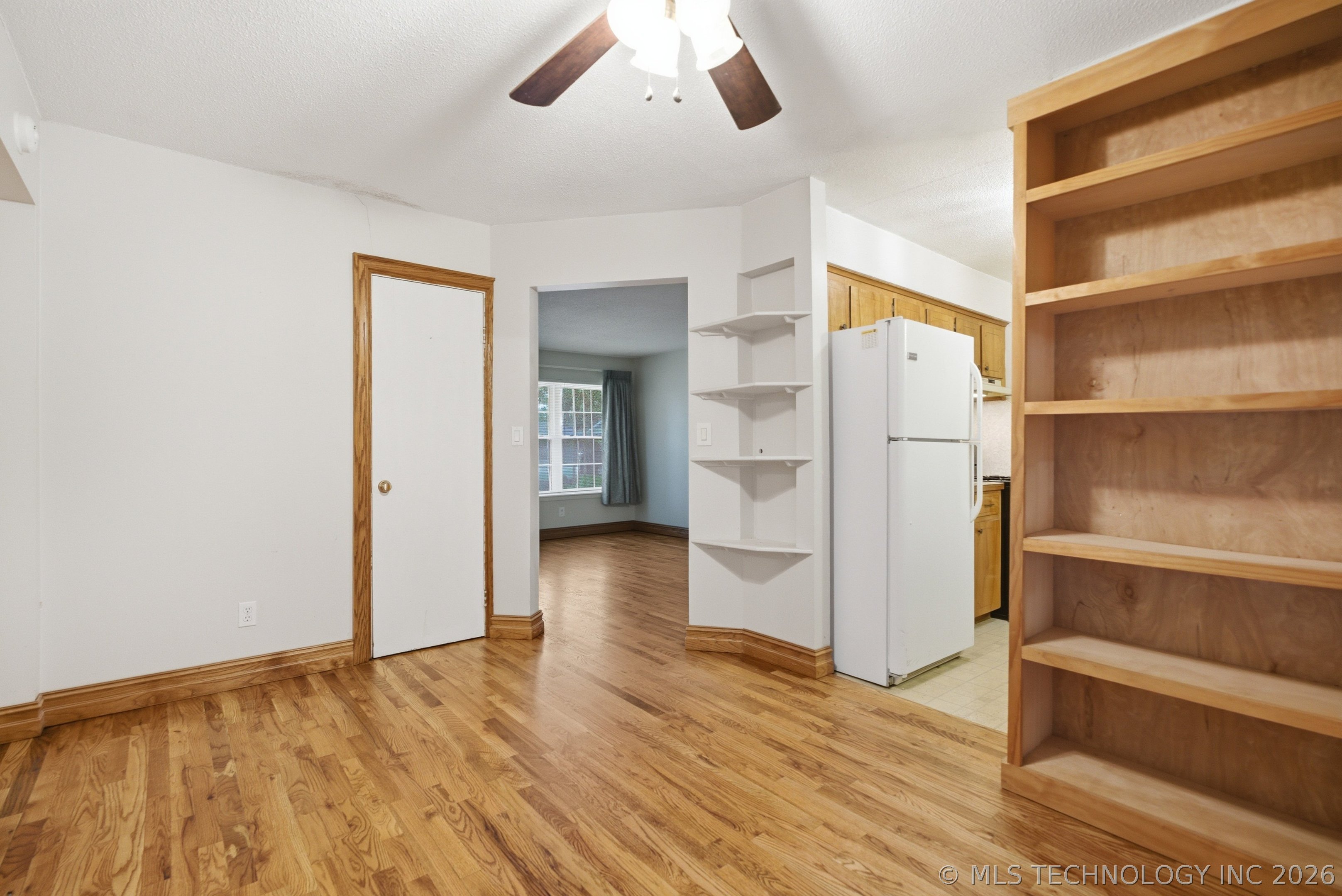16553 E 2nd Place Property Photo 10