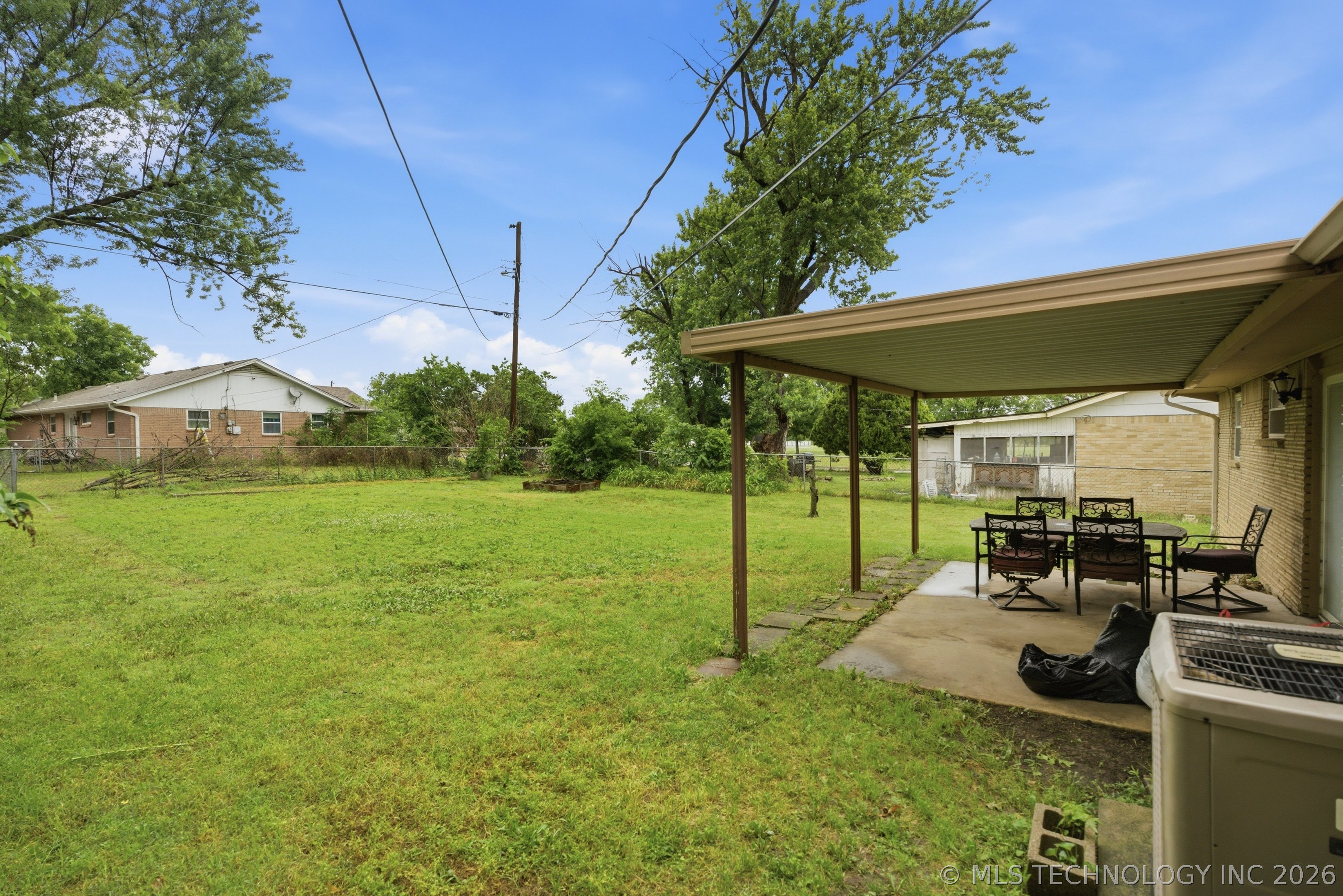 16553 E 2nd Place Property Photo 23