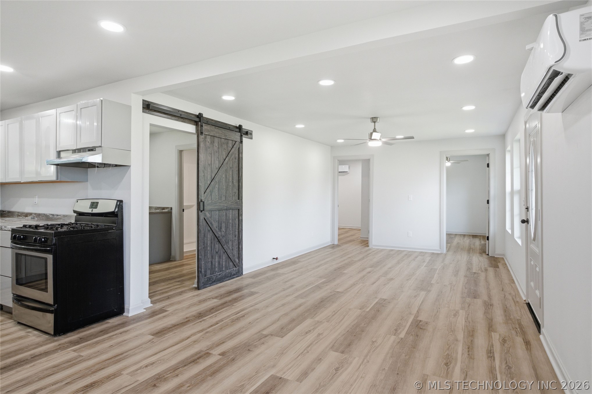 1439 W Main Street Property Photo 6