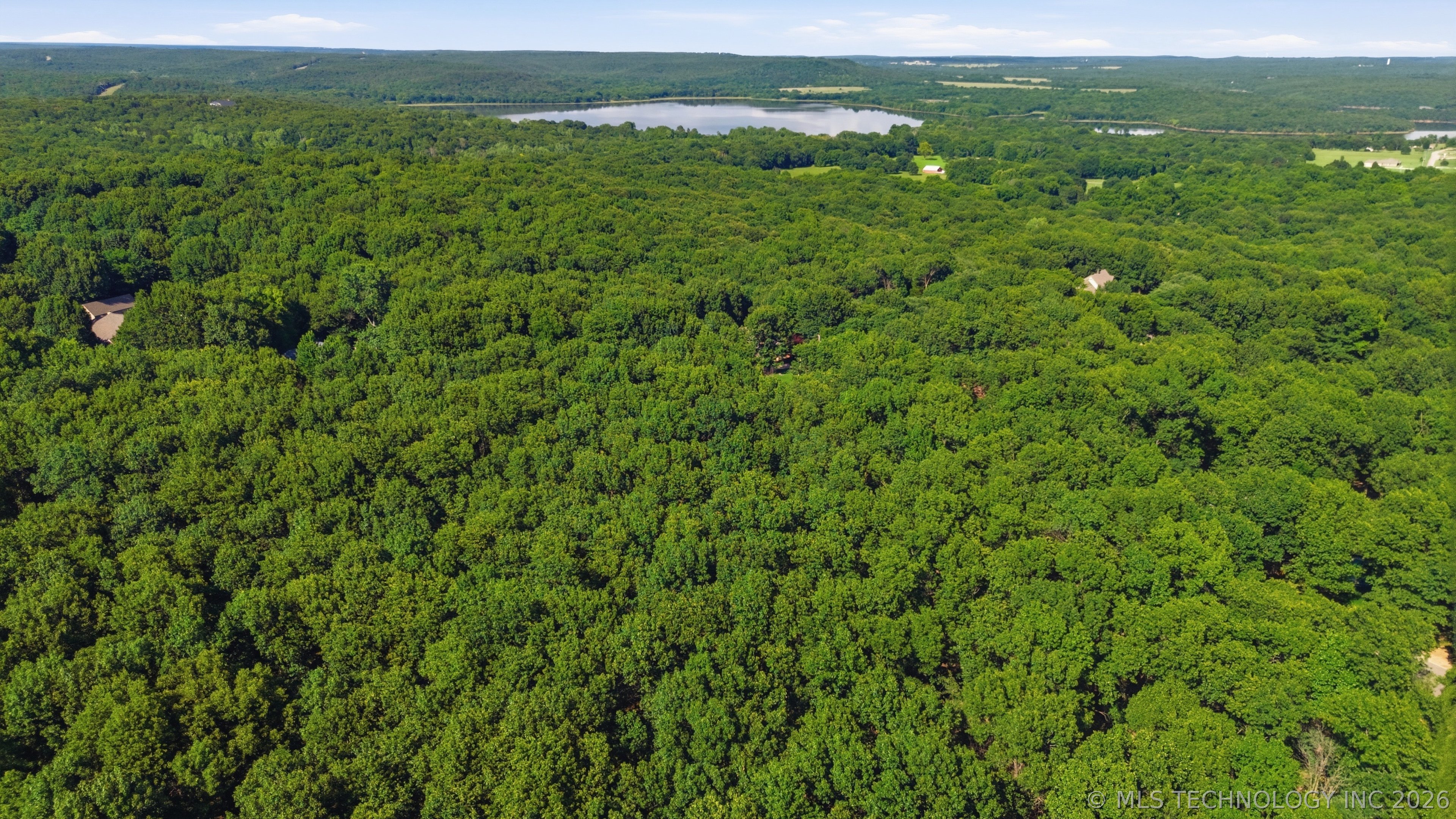 Lakeview Drive Property Photo 3