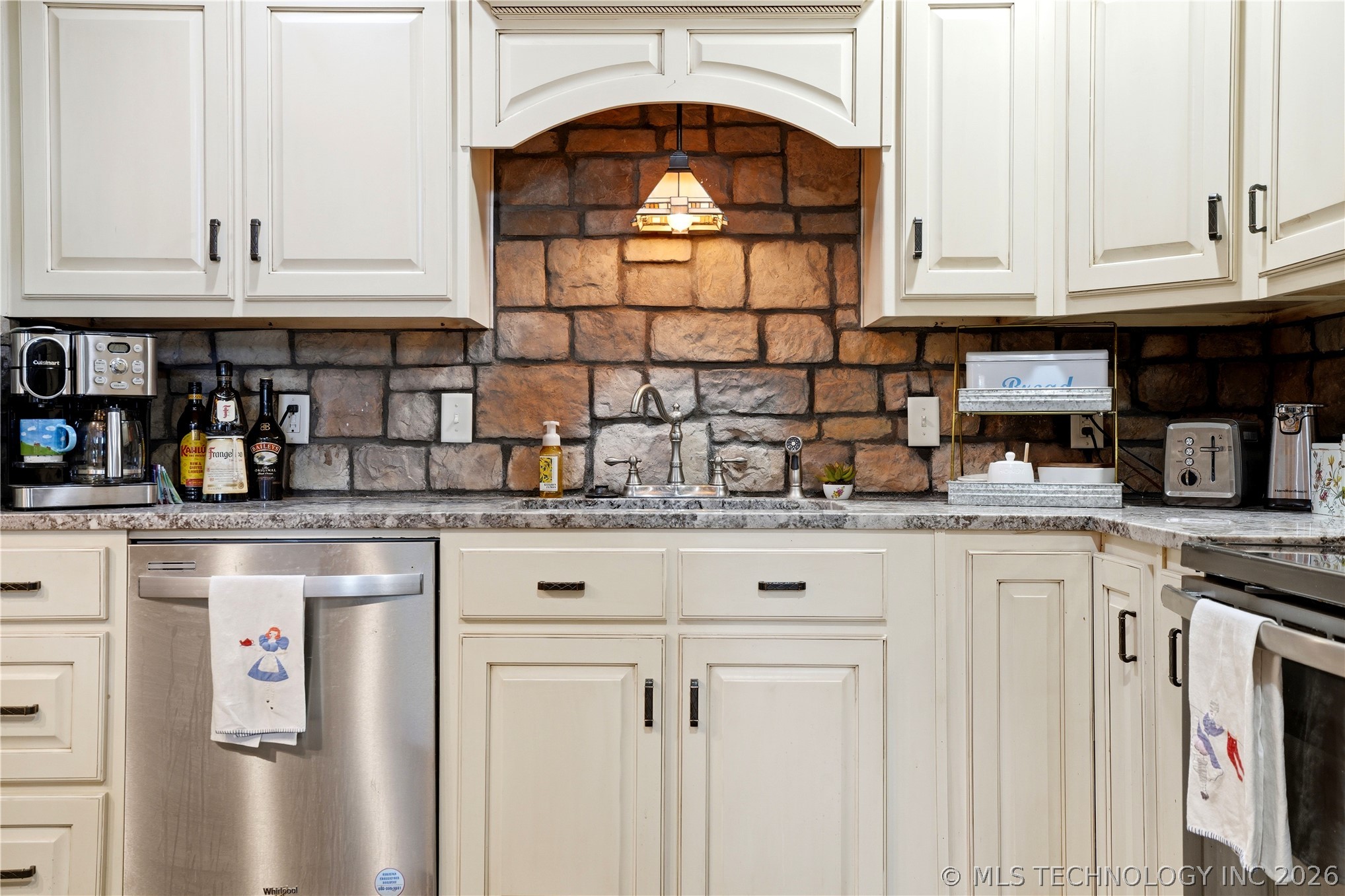 448622 E 978 Road Property Photo 26
