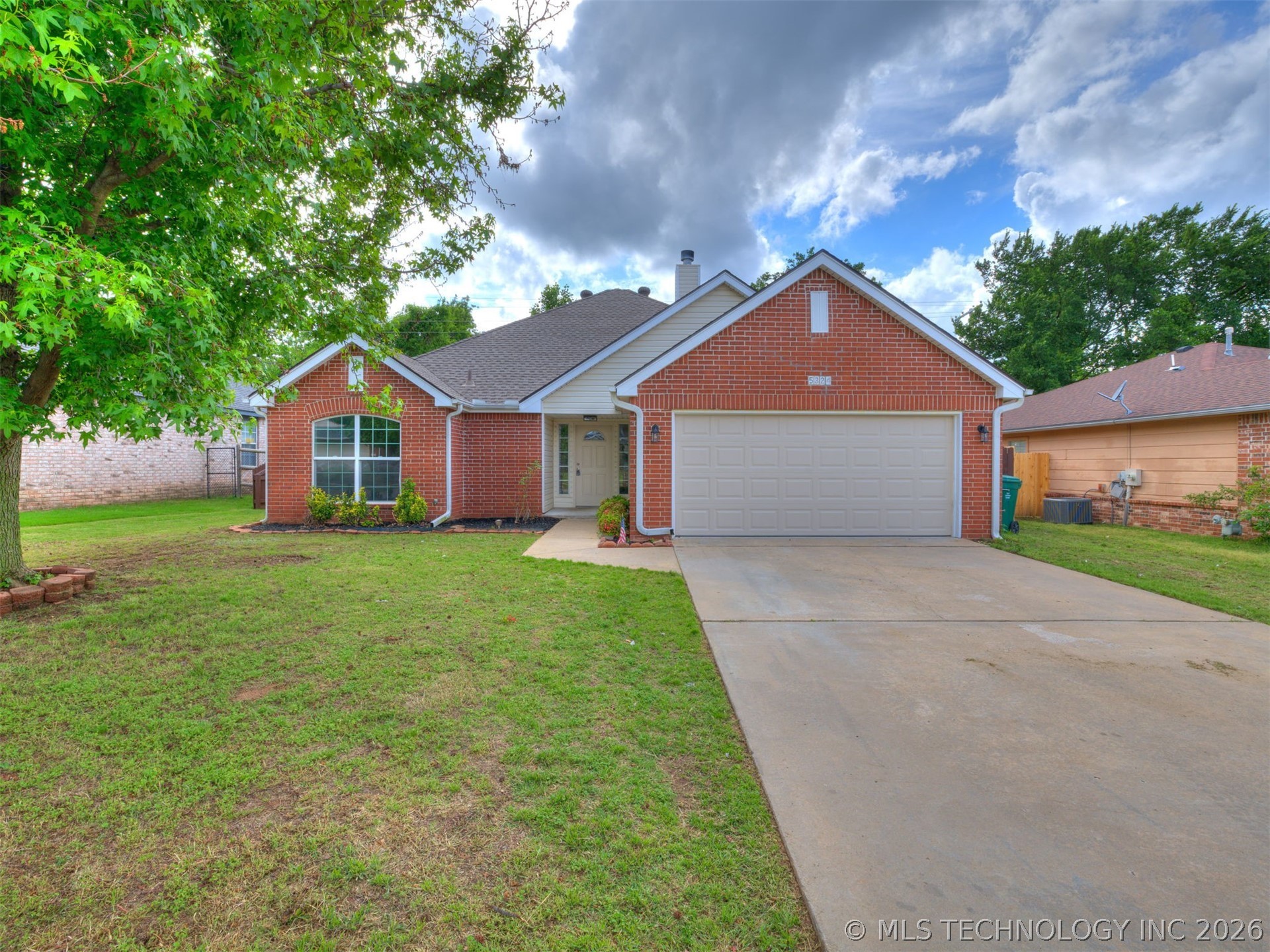 5324 S Redbud Place Property Photo 1