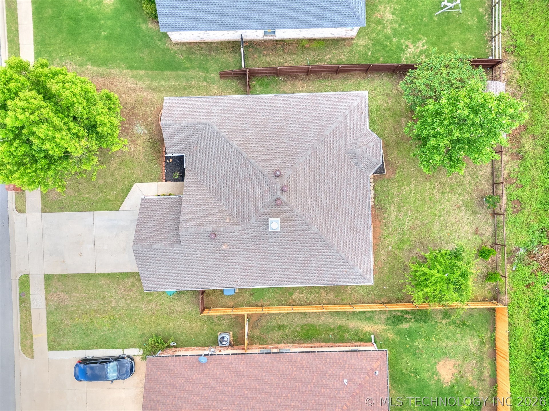 5324 S Redbud Place Property Photo 7