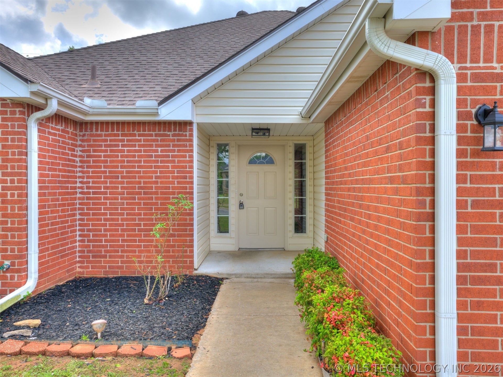 5324 S Redbud Place Property Photo 10