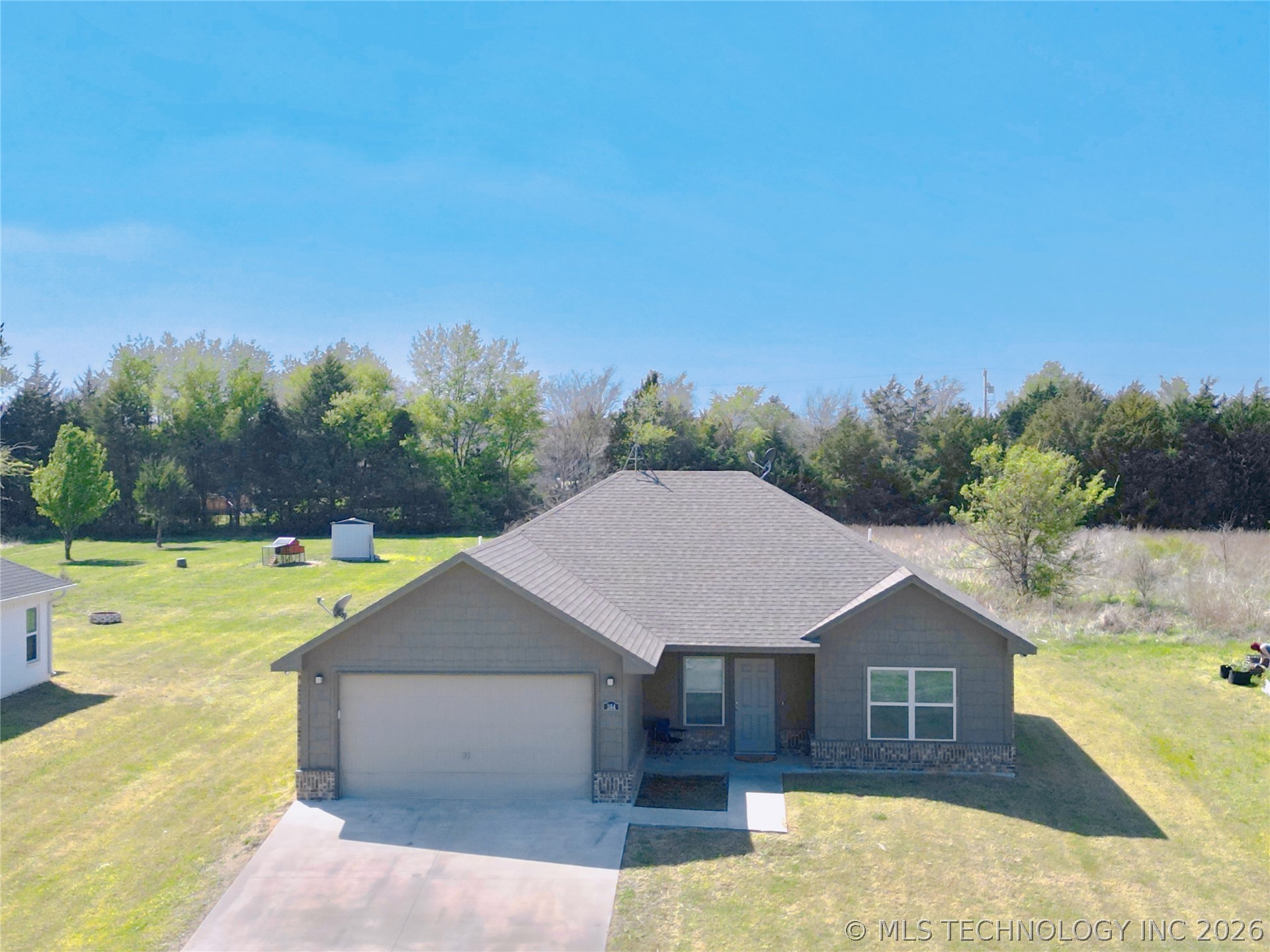 384 Western Hills