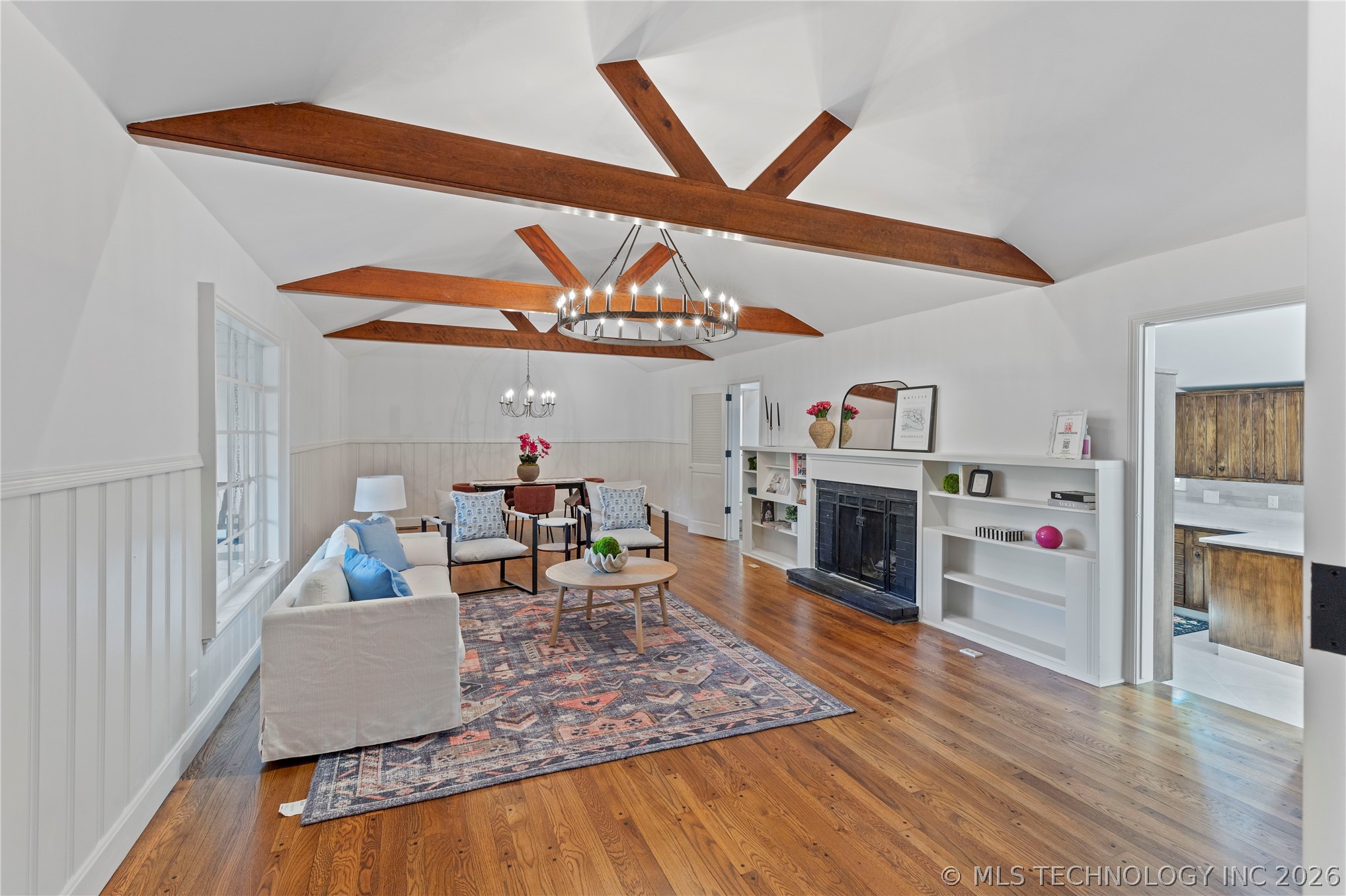 4733 S Evanston Avenue Property Photo 3