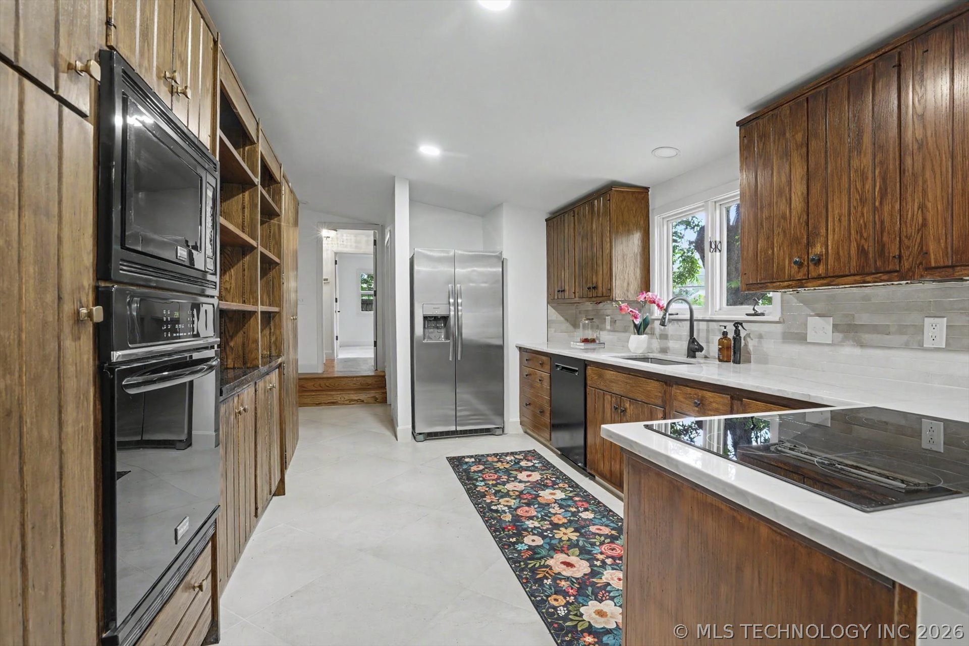 4733 S Evanston Avenue Property Photo 10
