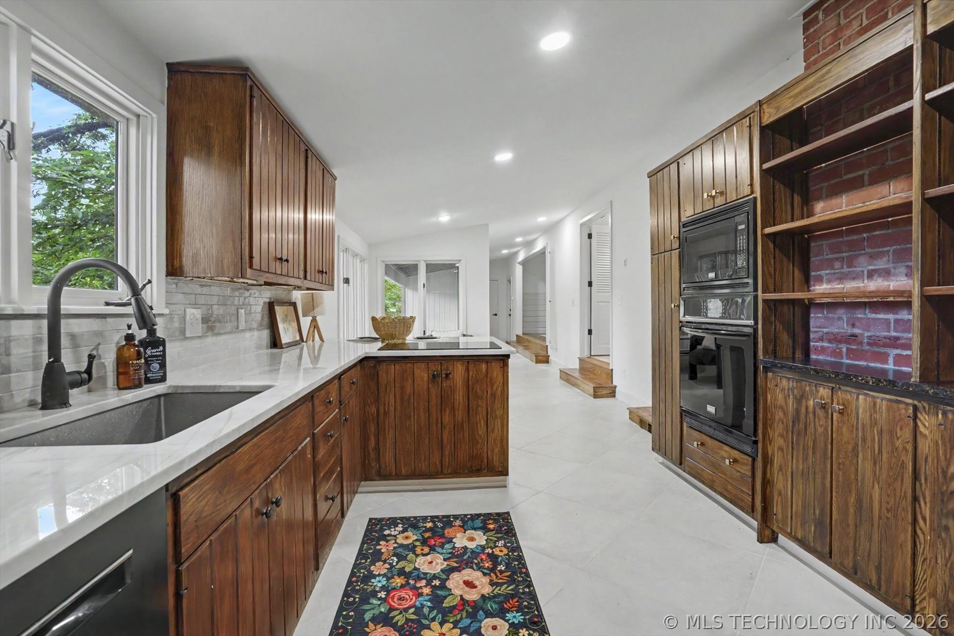 4733 S Evanston Avenue Property Photo 12