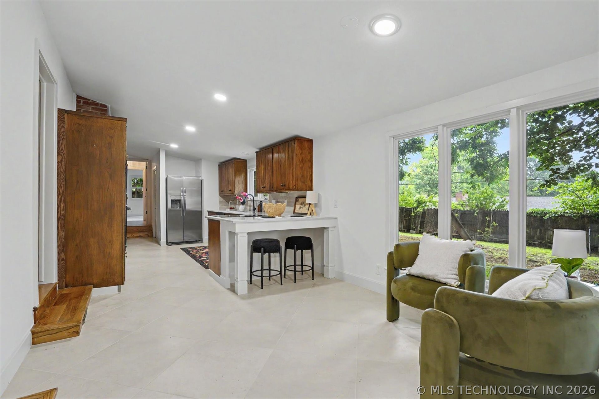 4733 S Evanston Avenue Property Photo 13