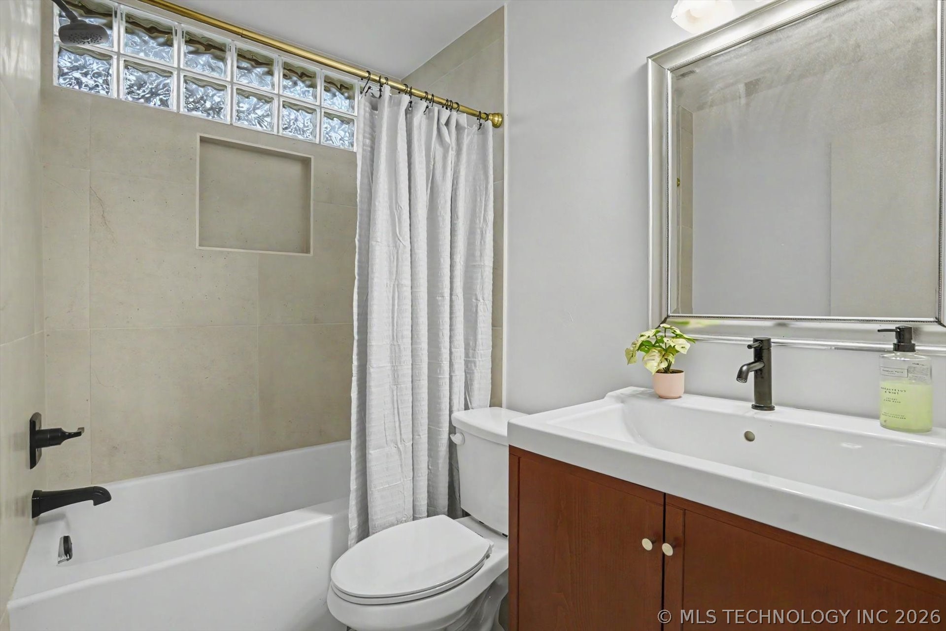 4733 S Evanston Avenue Property Photo 15