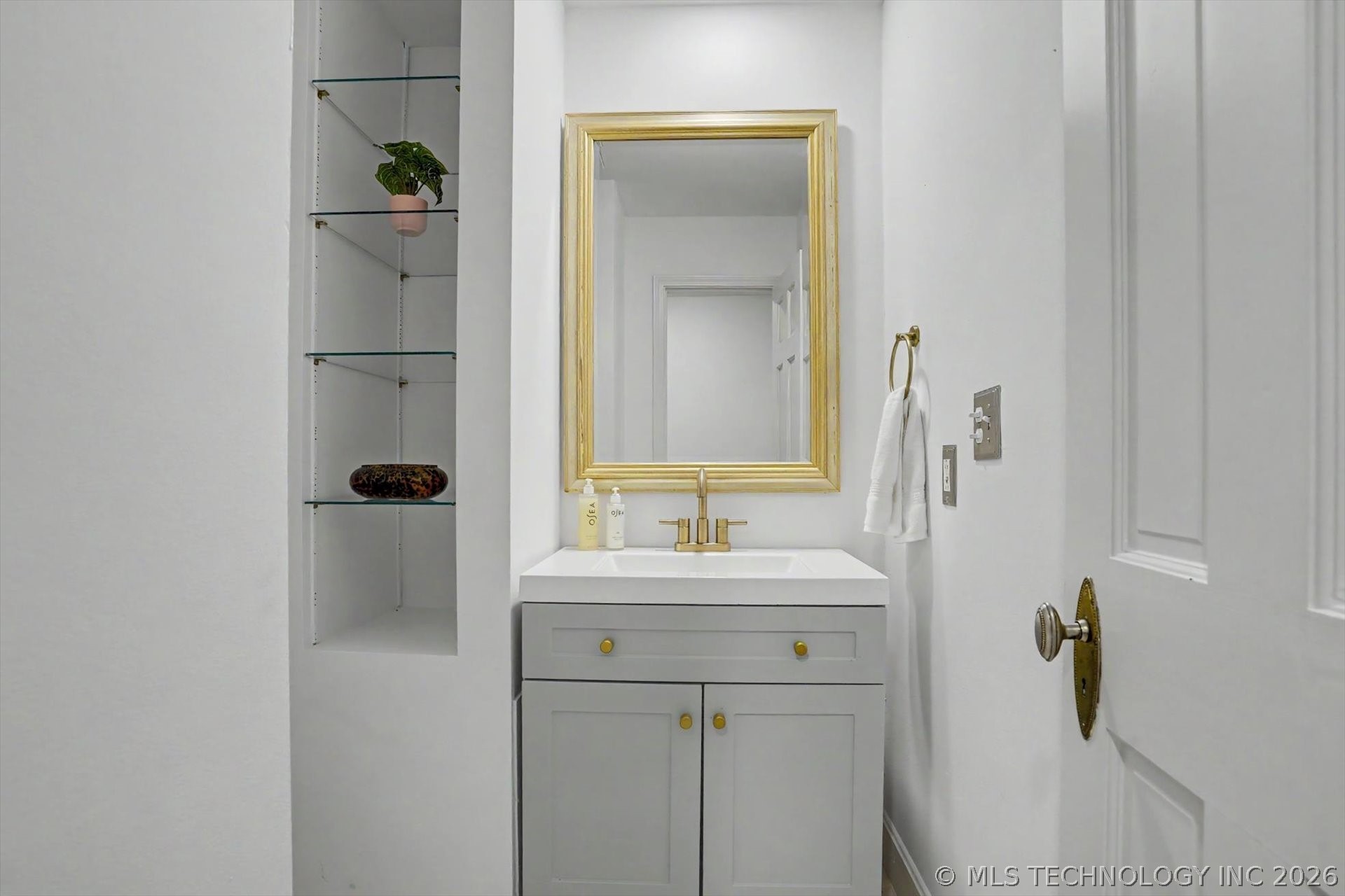 4733 S Evanston Avenue Property Photo 23