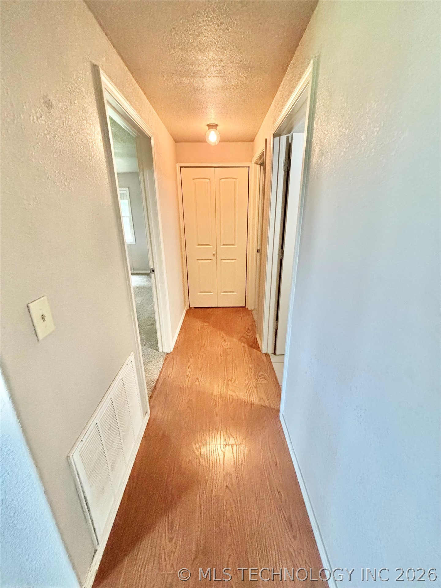 106 E Elk Road Property Photo 20