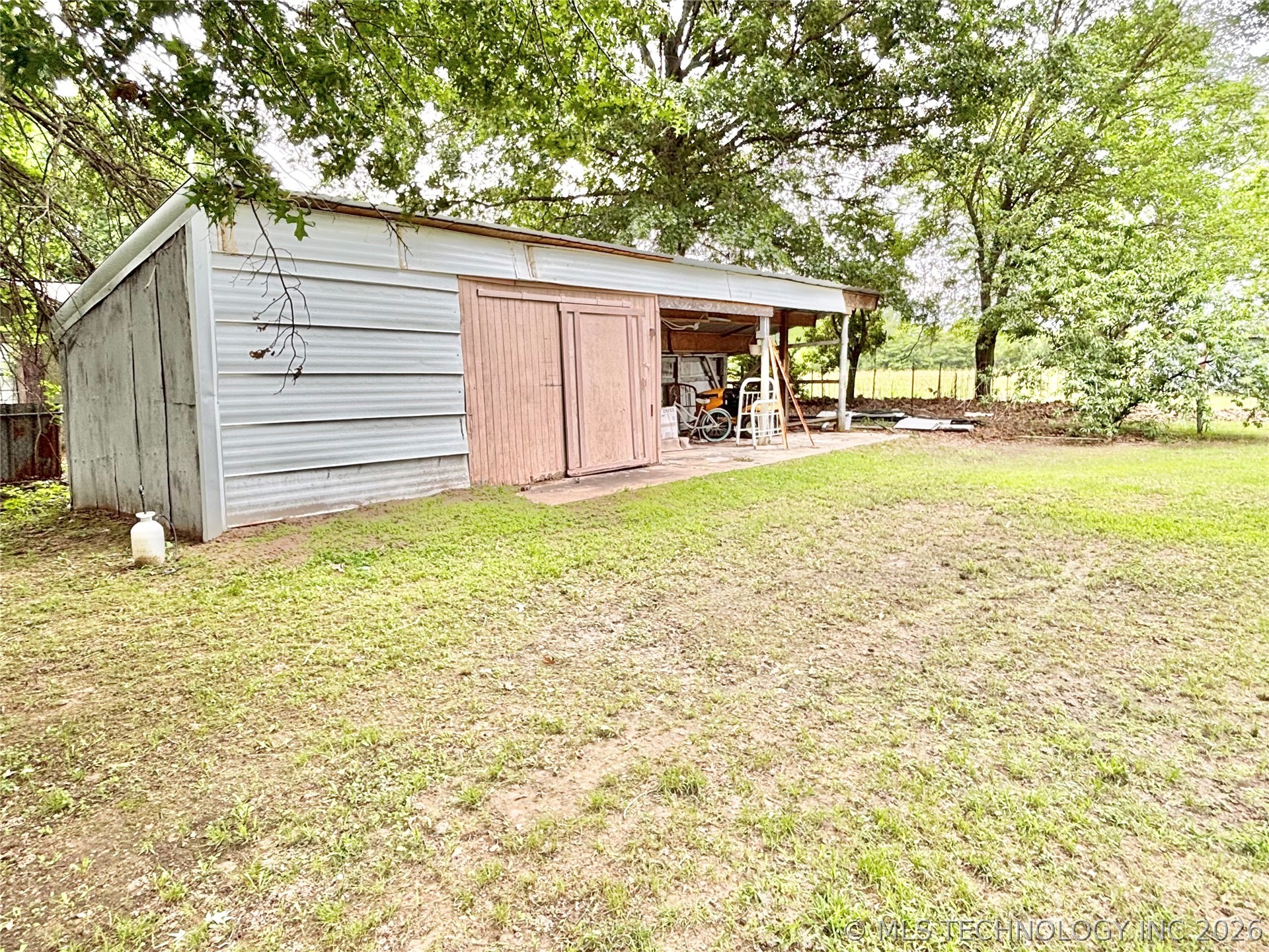 106 E Elk Road Property Photo 32