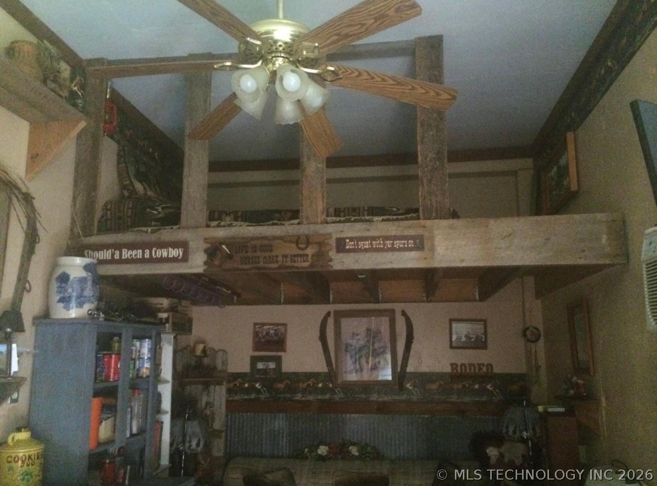 2619538 Property Photo 2