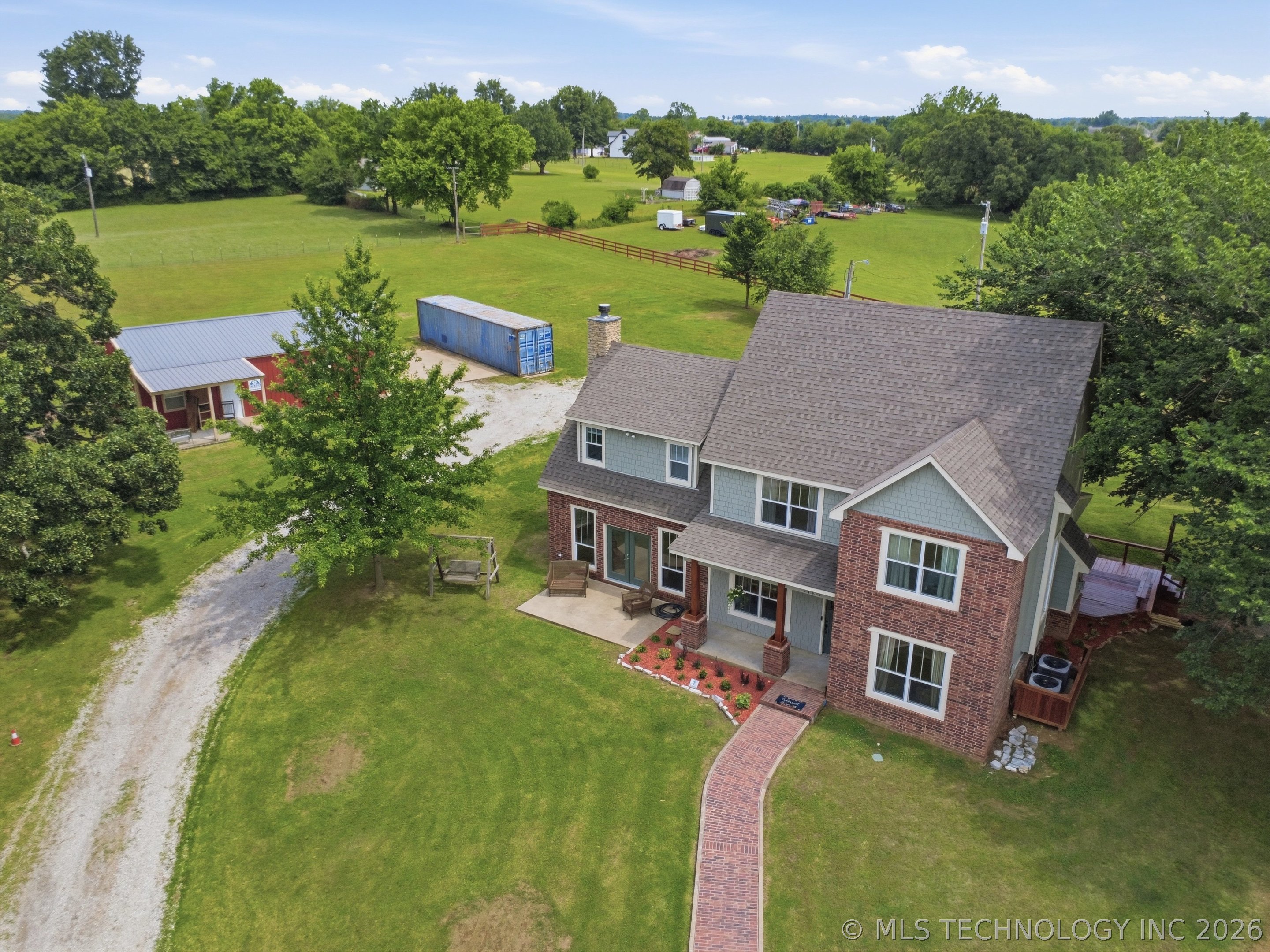 14252 E Lake Drive Property Photo 1