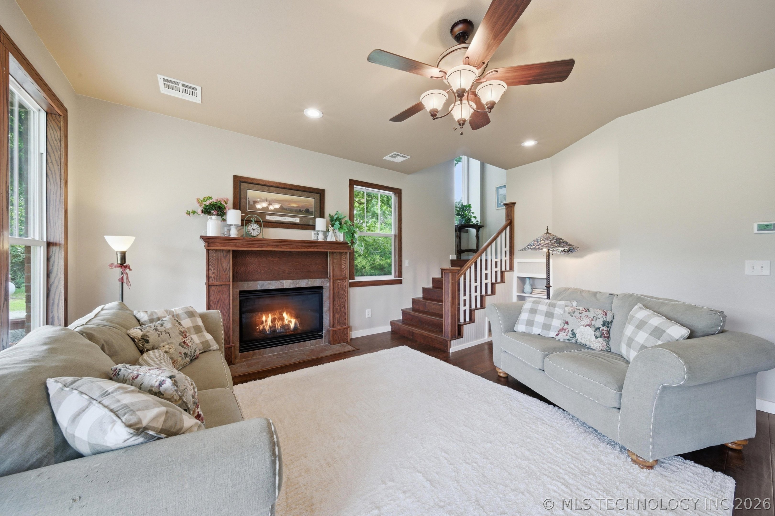14252 E Lake Drive Property Photo 8