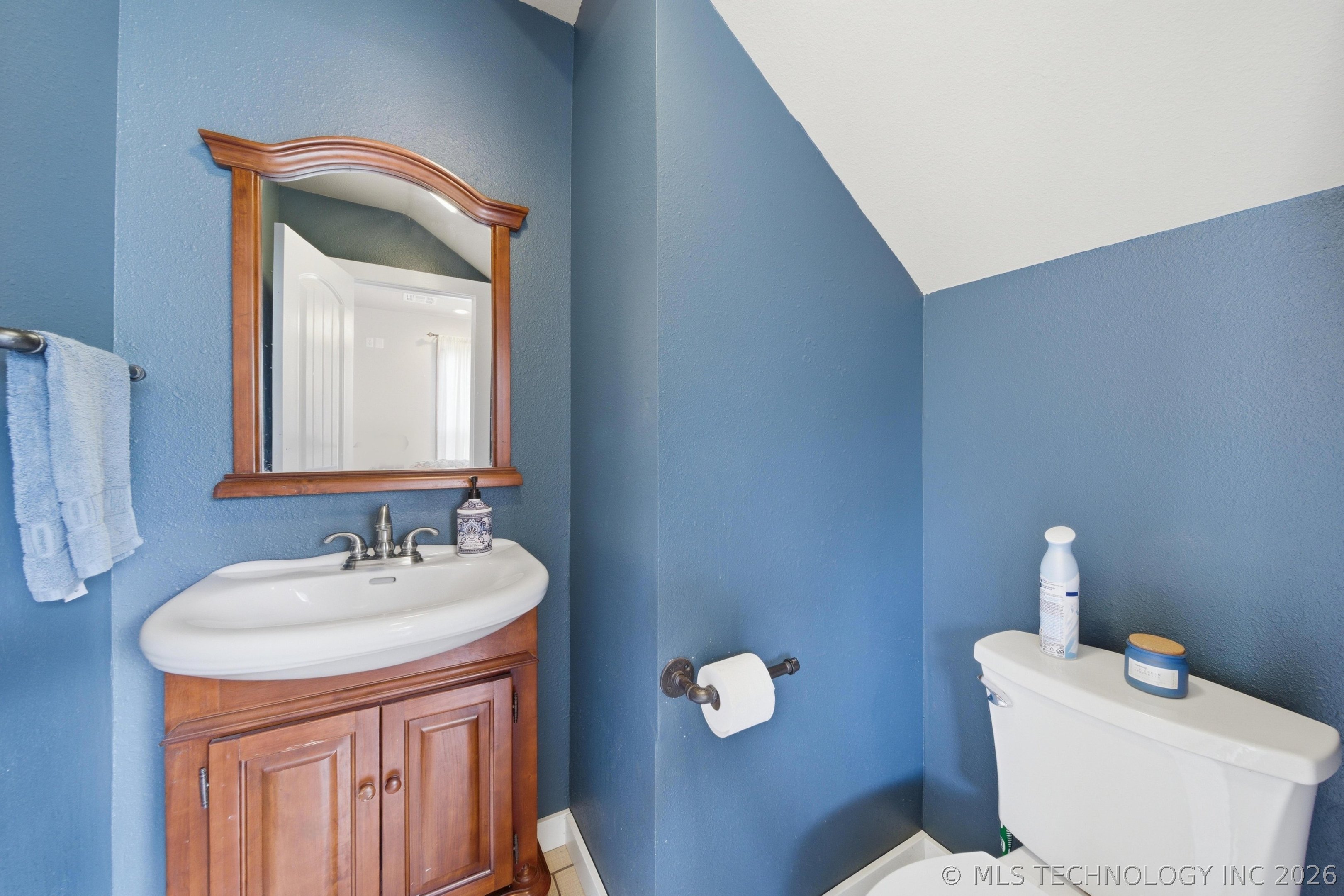14252 E Lake Drive Property Photo 20