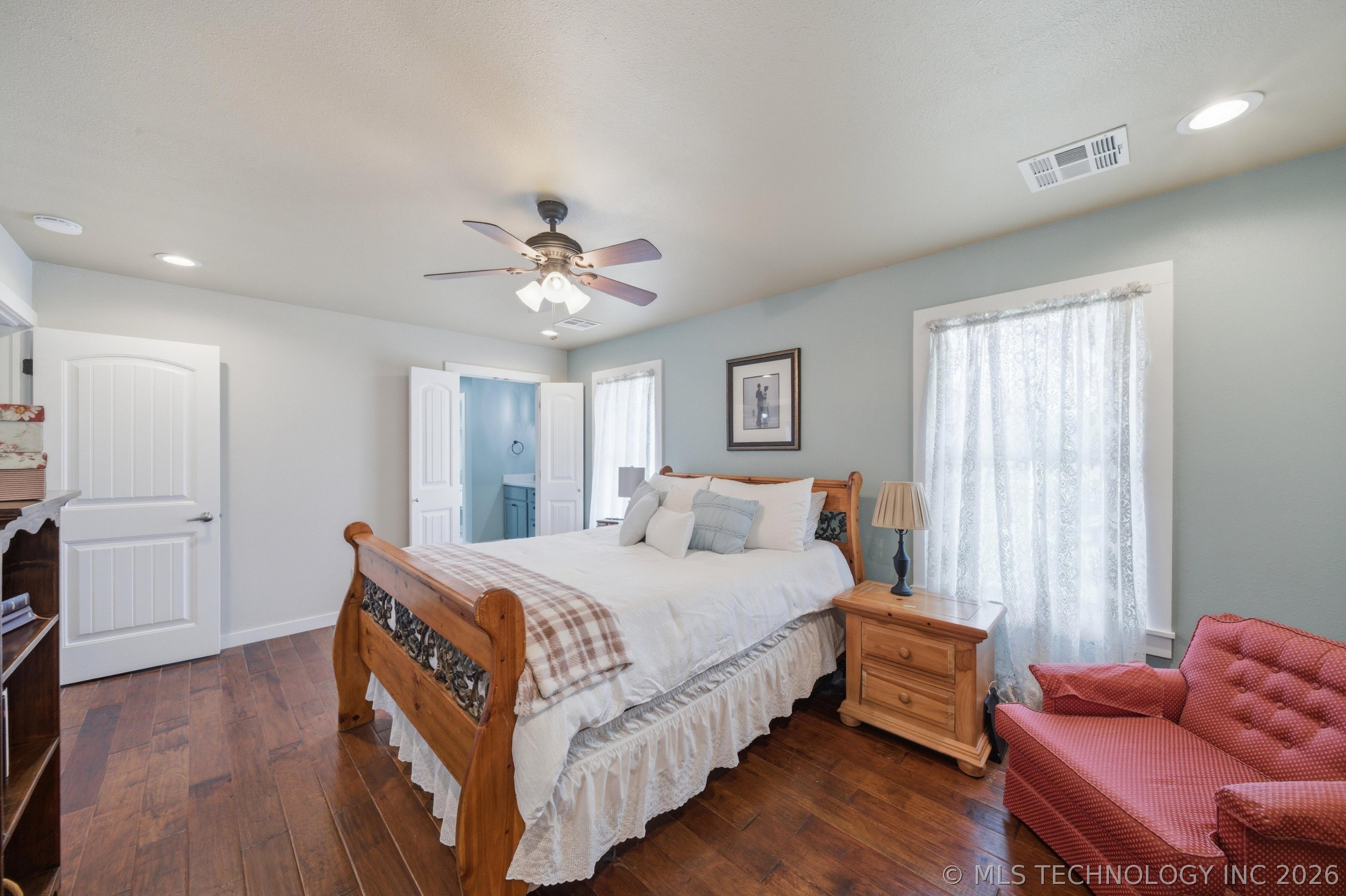 14252 E Lake Drive Property Photo 28