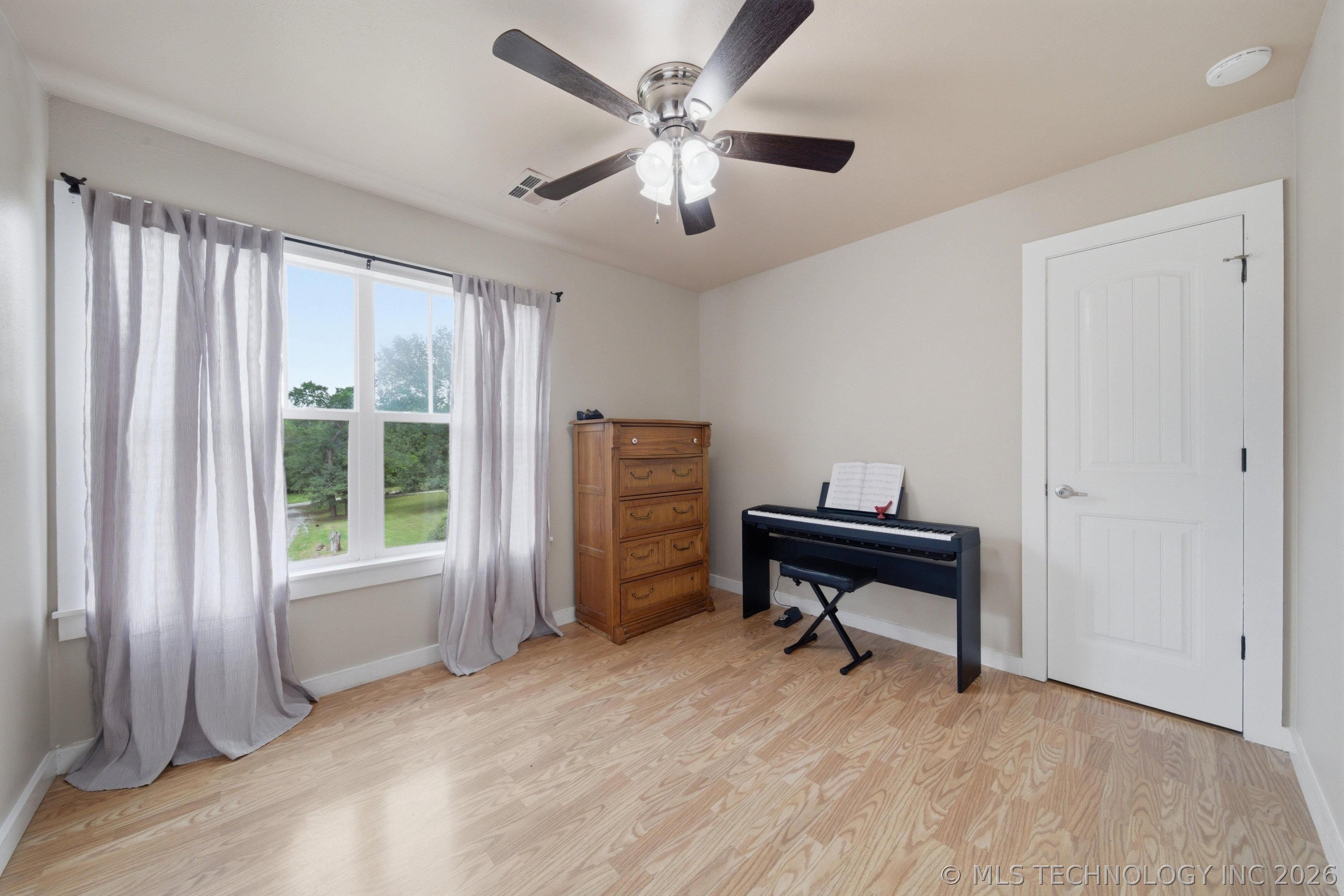 14252 E Lake Drive Property Photo 34