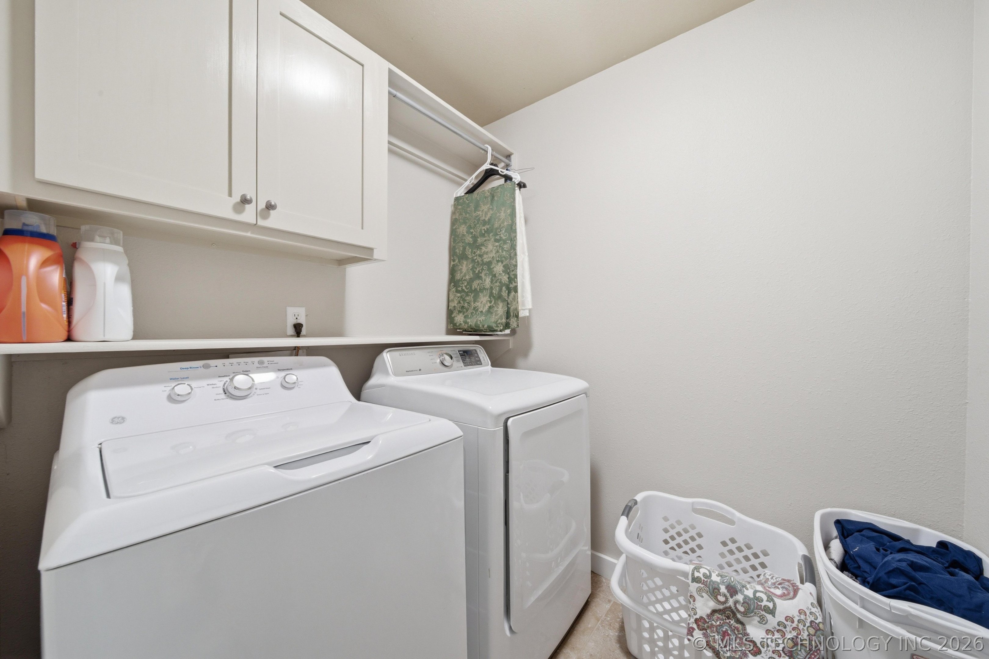 14252 E Lake Drive Property Photo 37