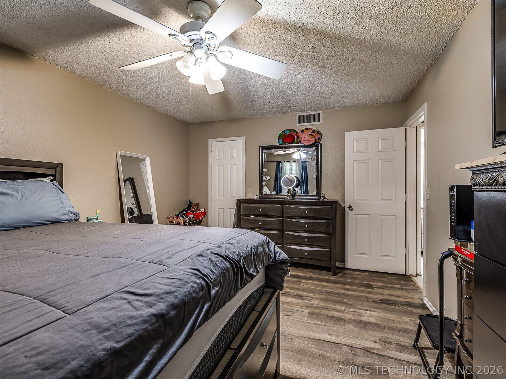 13033 E 28th Place Property Photo 32