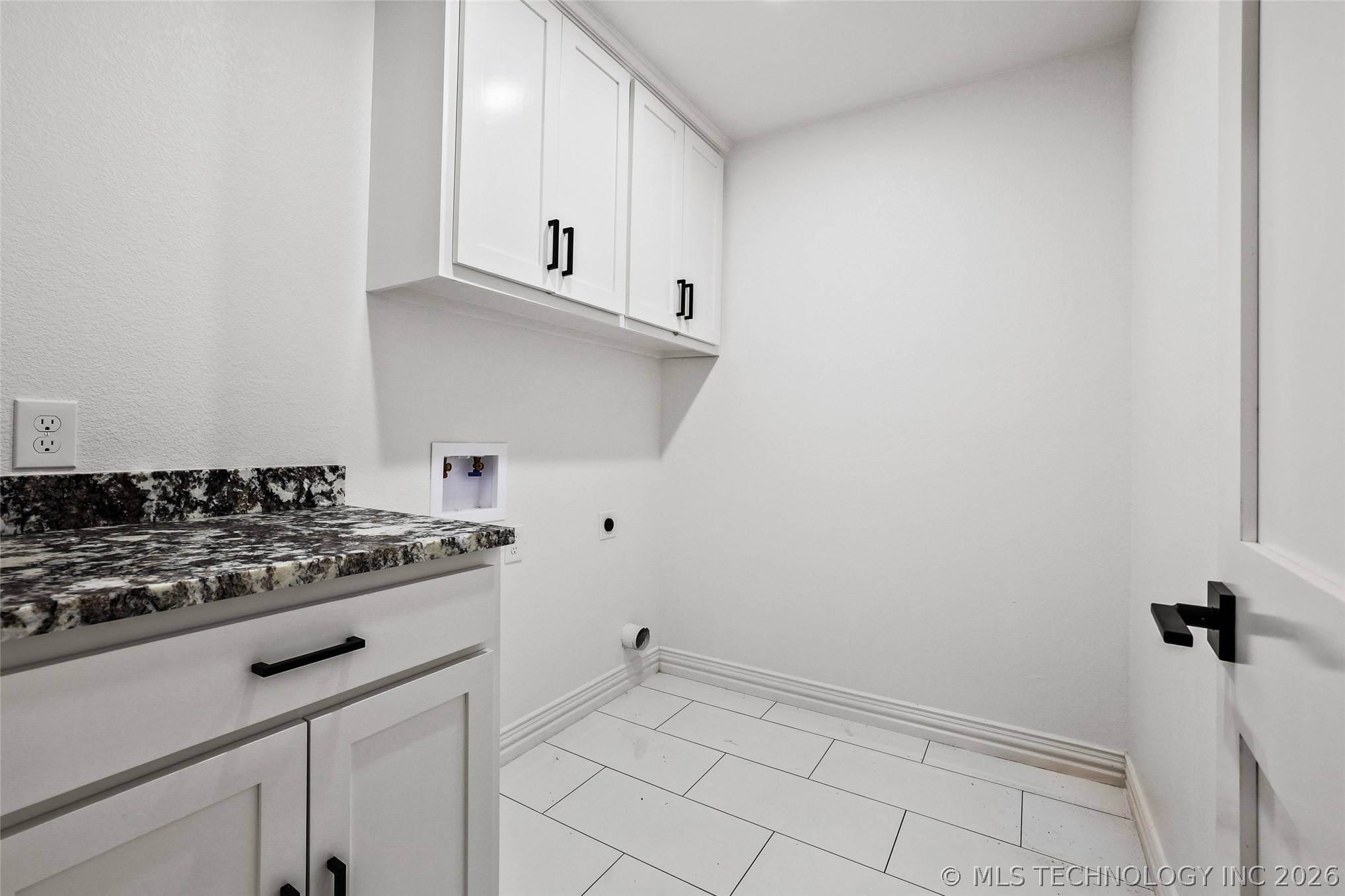 6915 Sims Road Property Photo 11