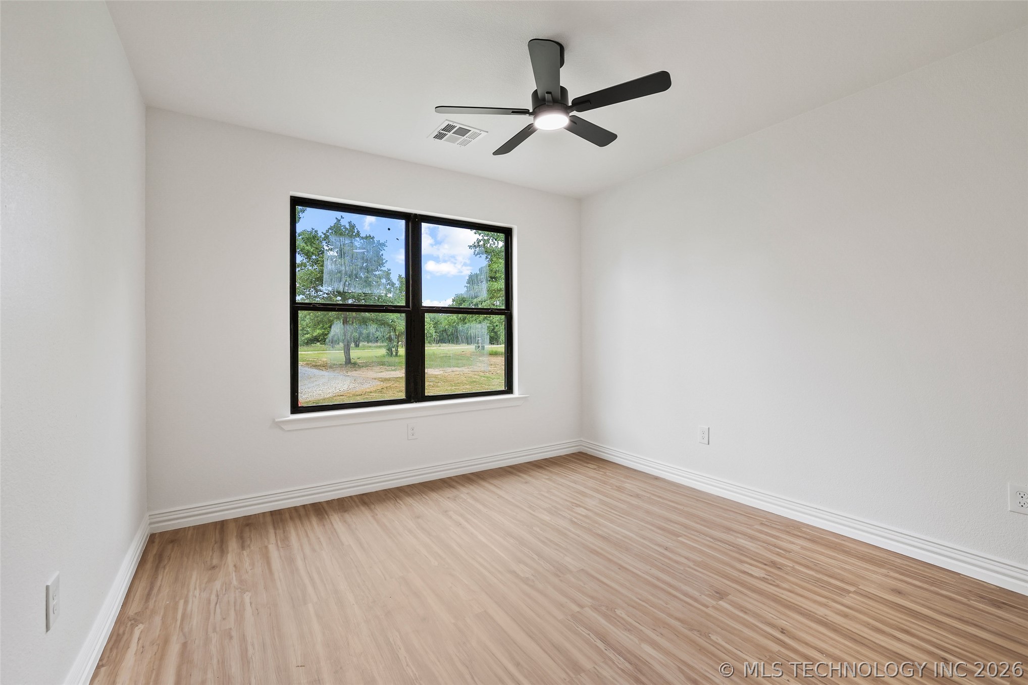 6915 Sims Road Property Photo 13