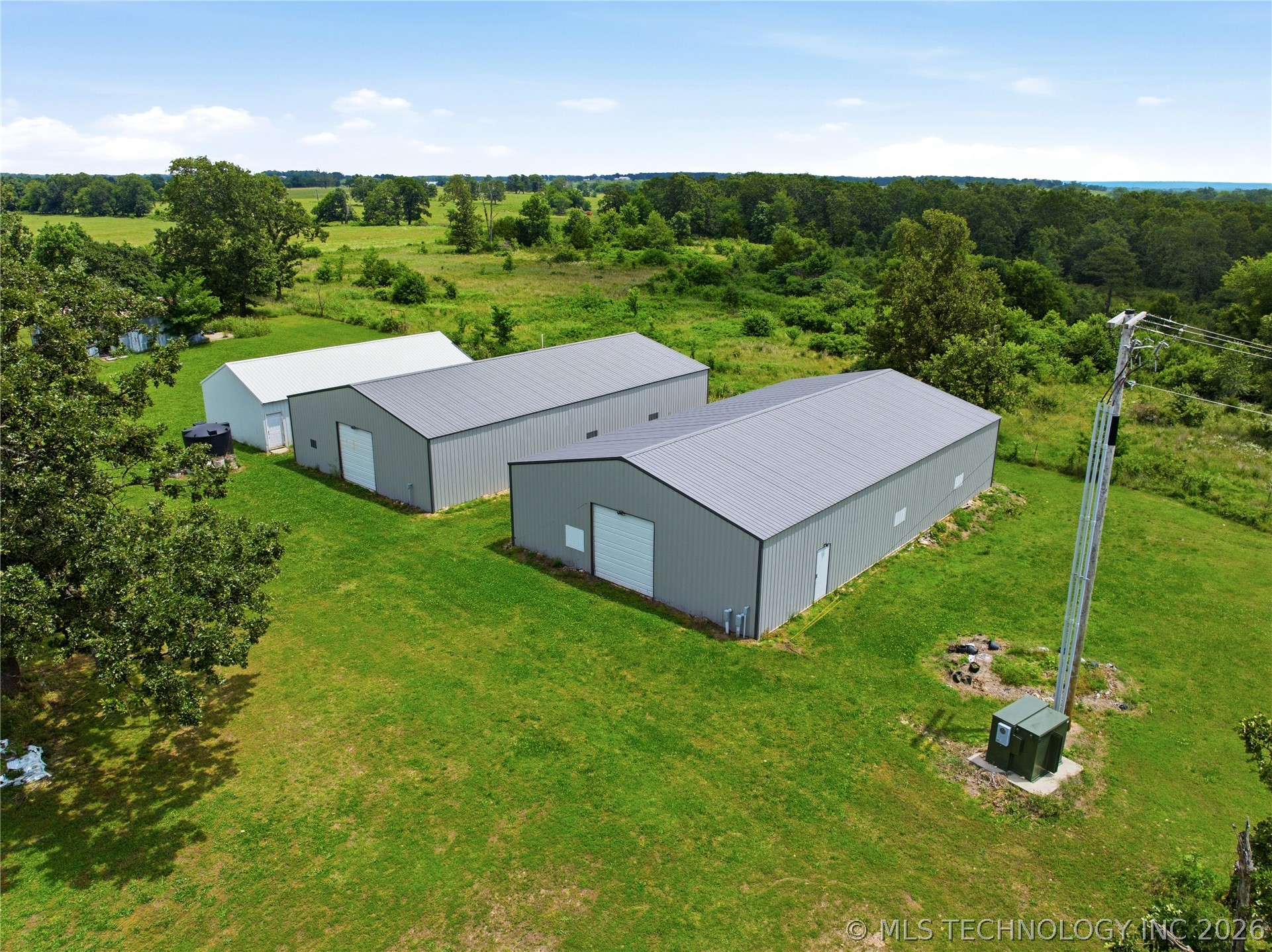 471089 E 670 Property Photo 2