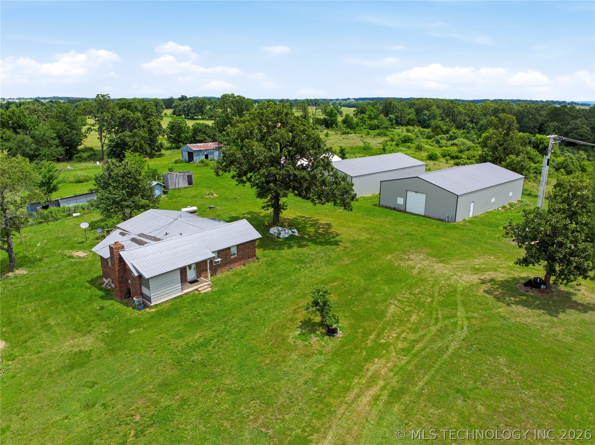 471089 E 670 Property Photo 18