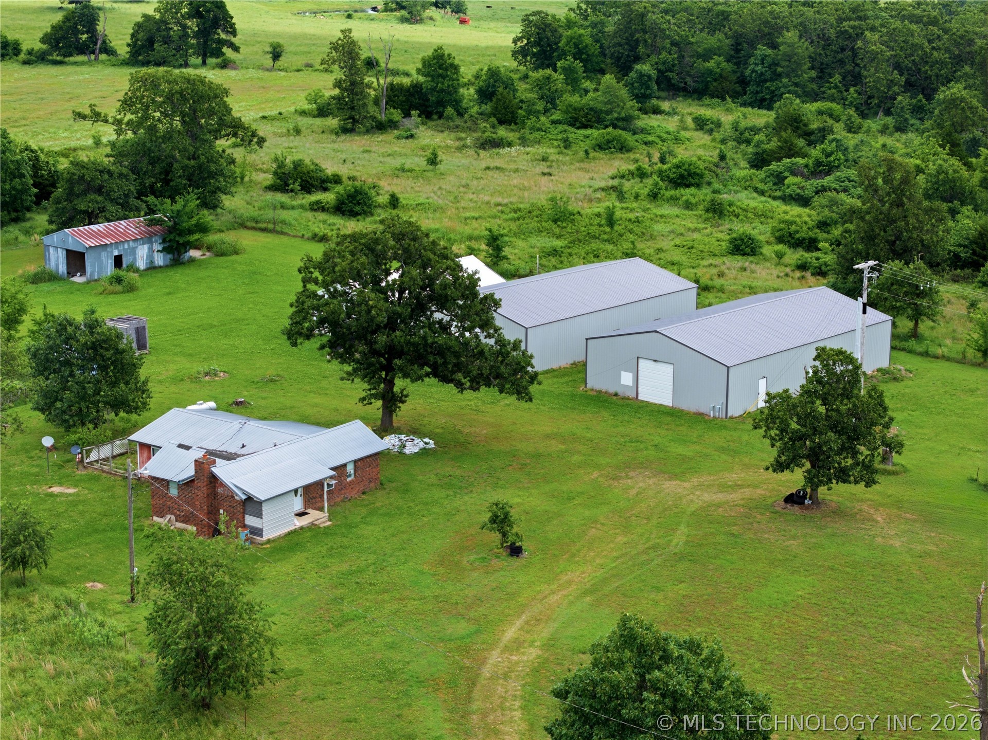 471089 E 670 Property Photo 21