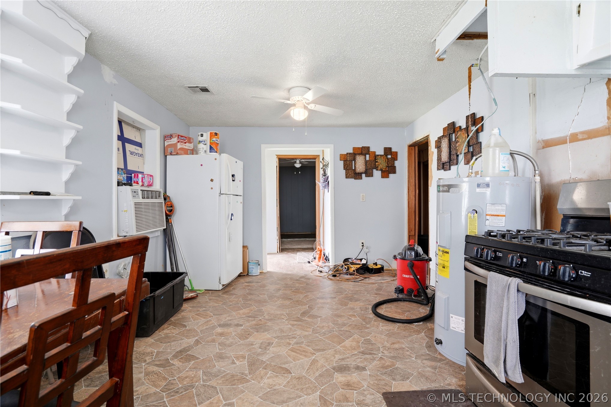 471089 E 670 Property Photo 23