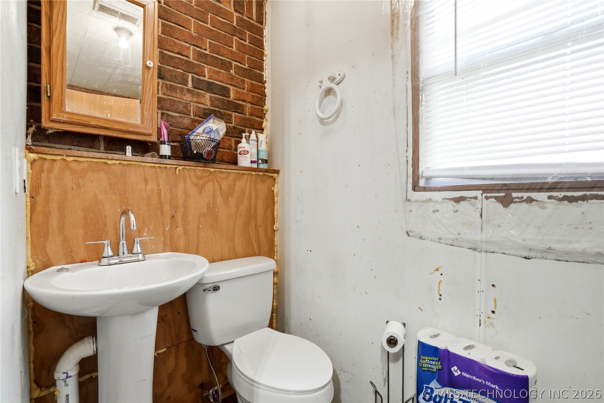471089 E 670 Property Photo 28