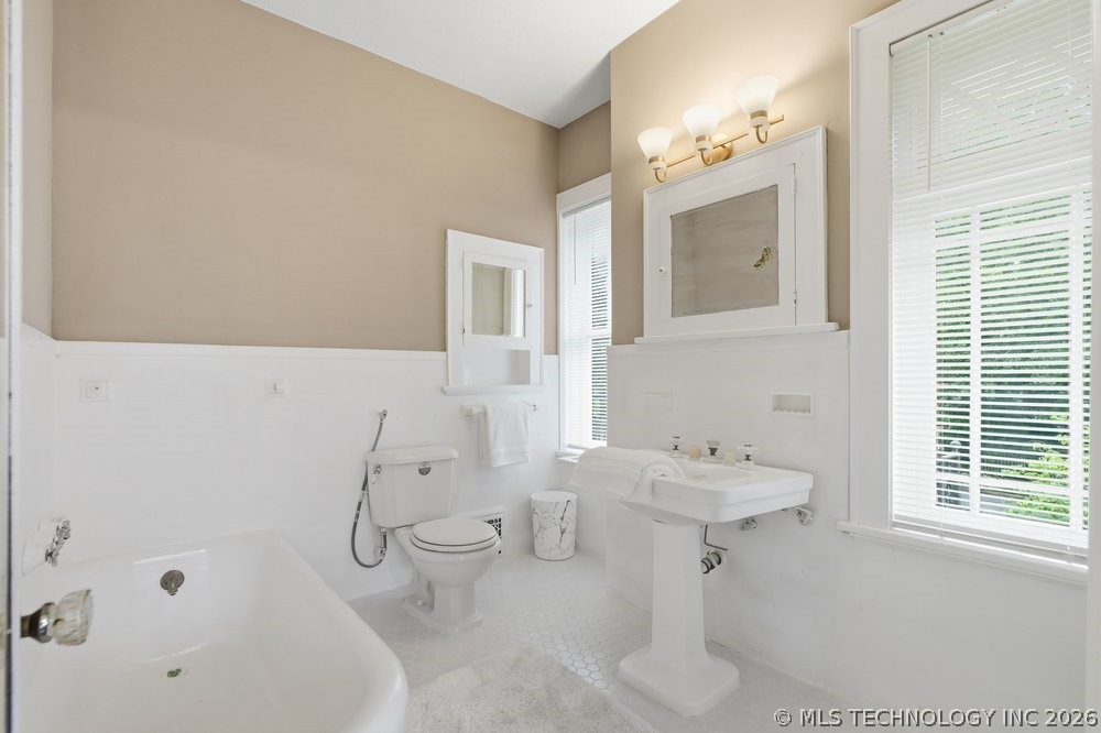 221 Woodward Boulevard Property Photo 36