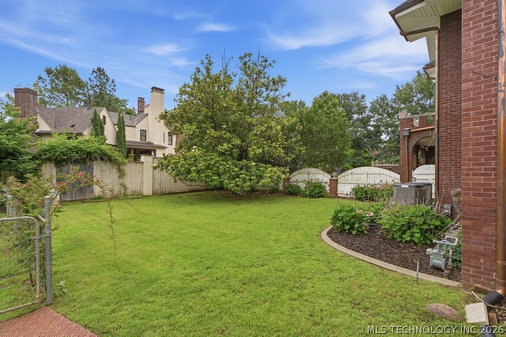 221 Woodward Boulevard Property Photo 38