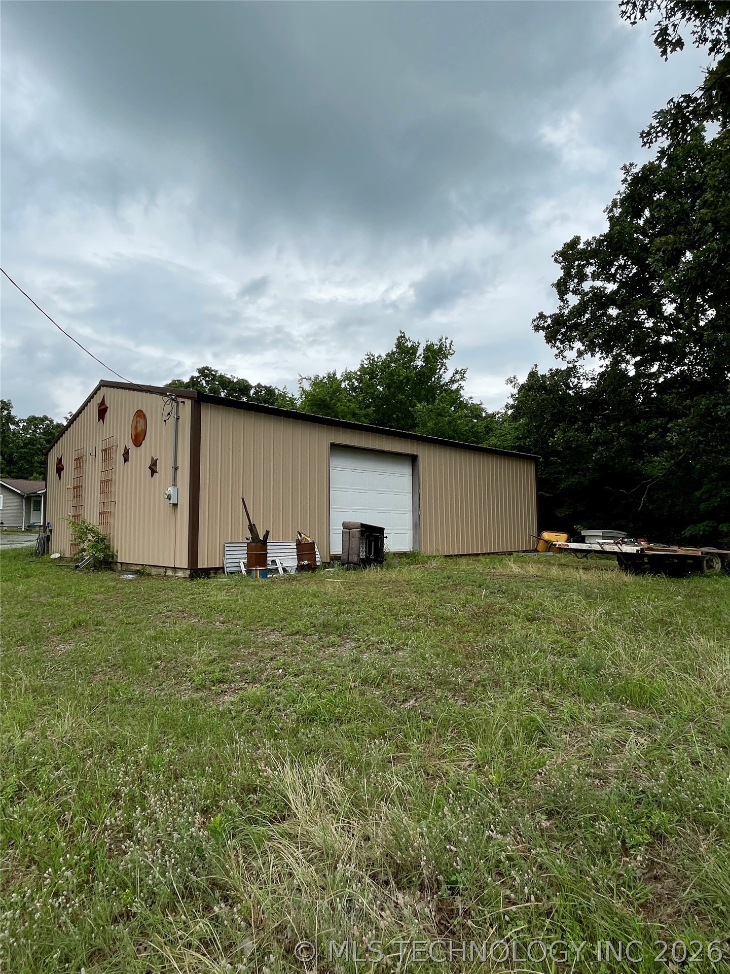 17868 Williams Property Photo 2
