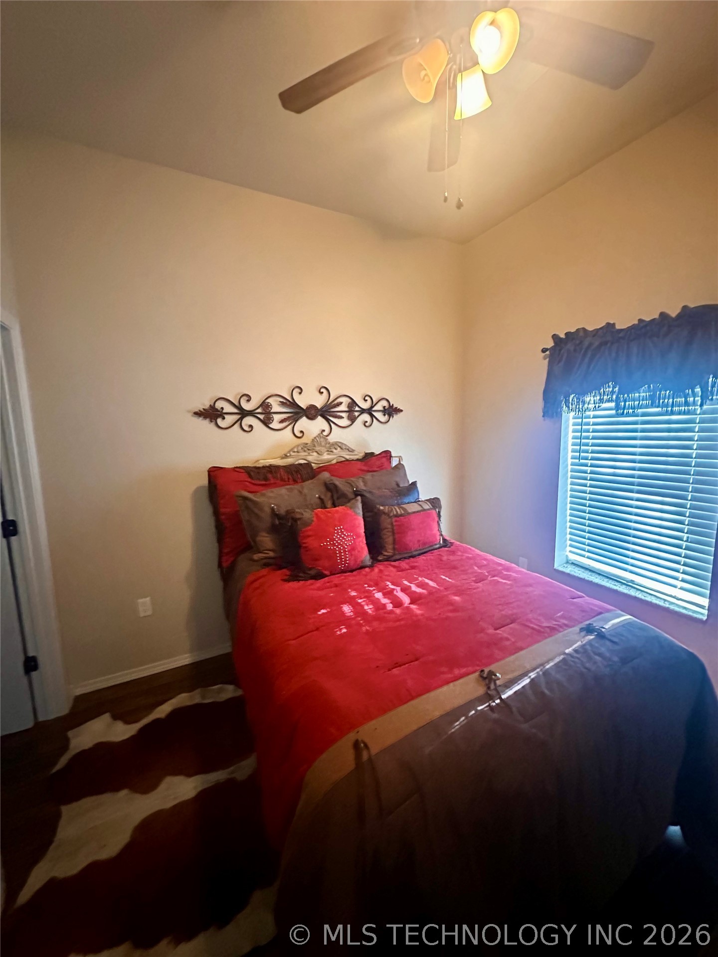 4581 Lemon Property Photo 7