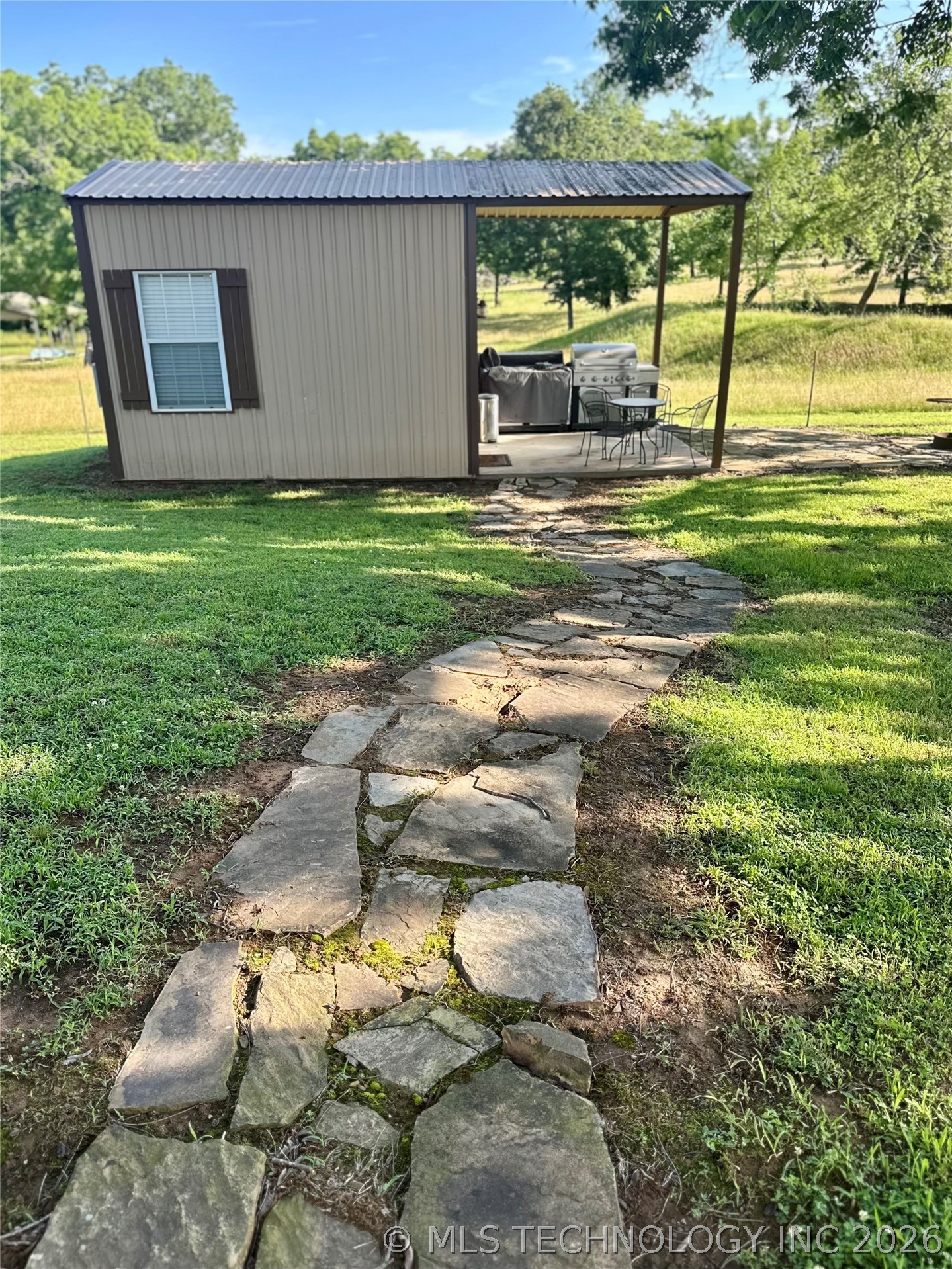 4581 Lemon Property Photo 9