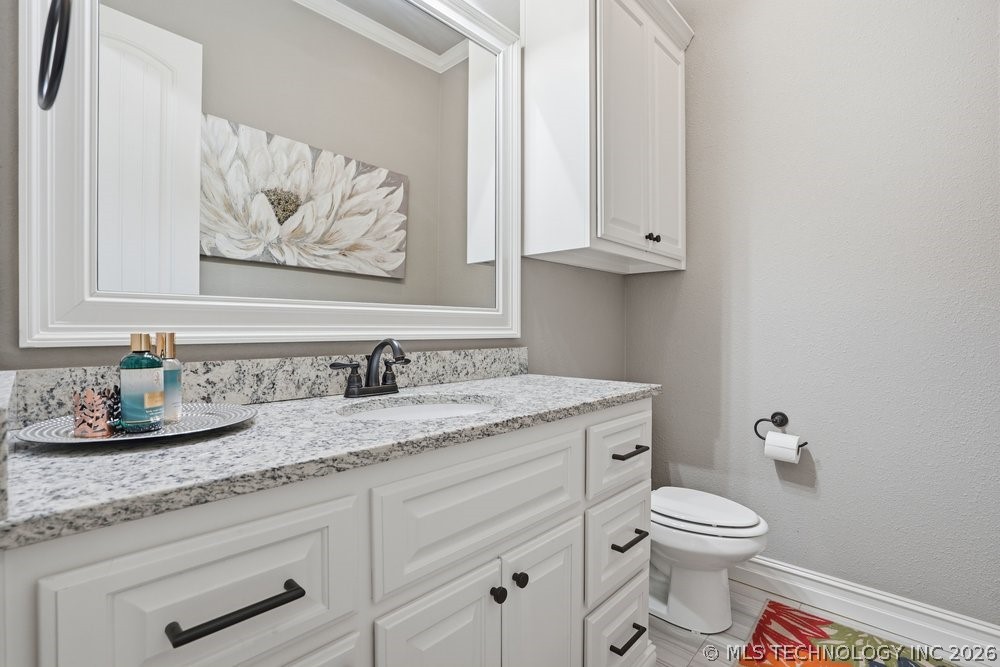 2821 E 103rd Place Property Photo 32