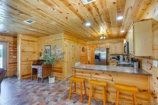 3859 W Lake Property Photo 7