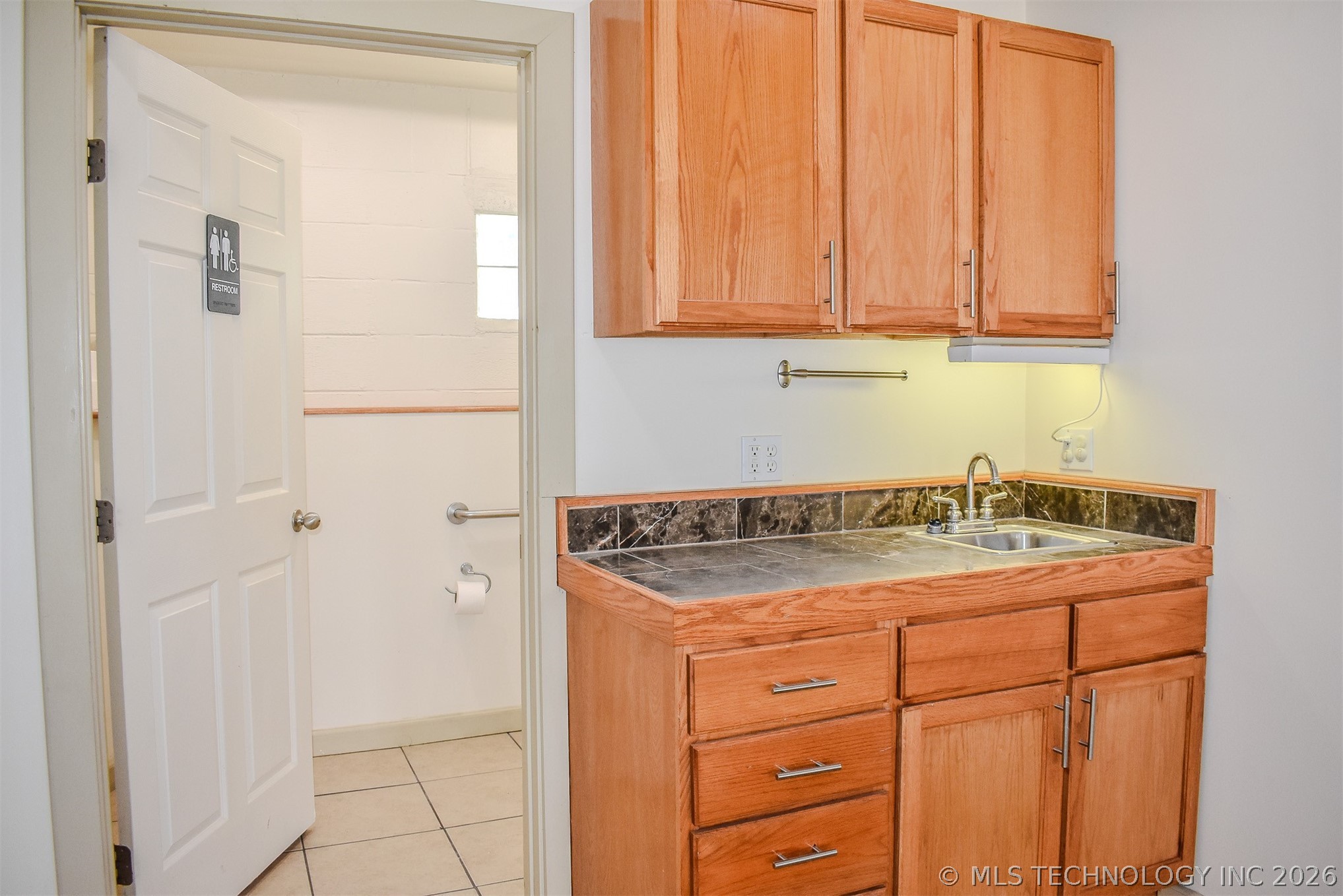 106 Se 2nd Street Property Photo 6