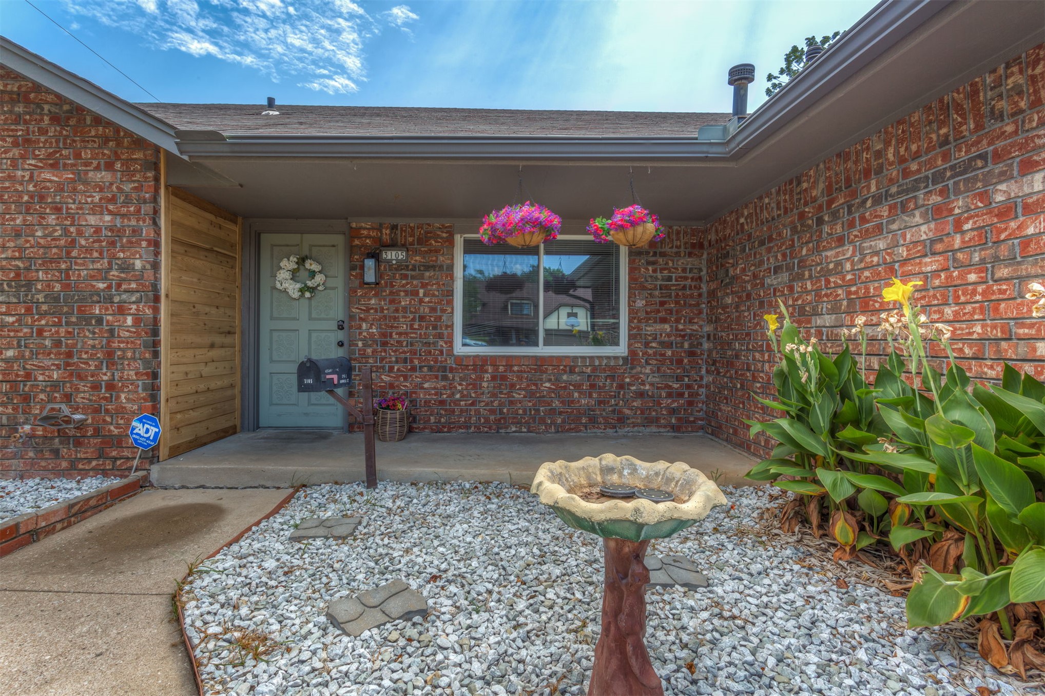 3105 Magnolia Court Property Photo 6
