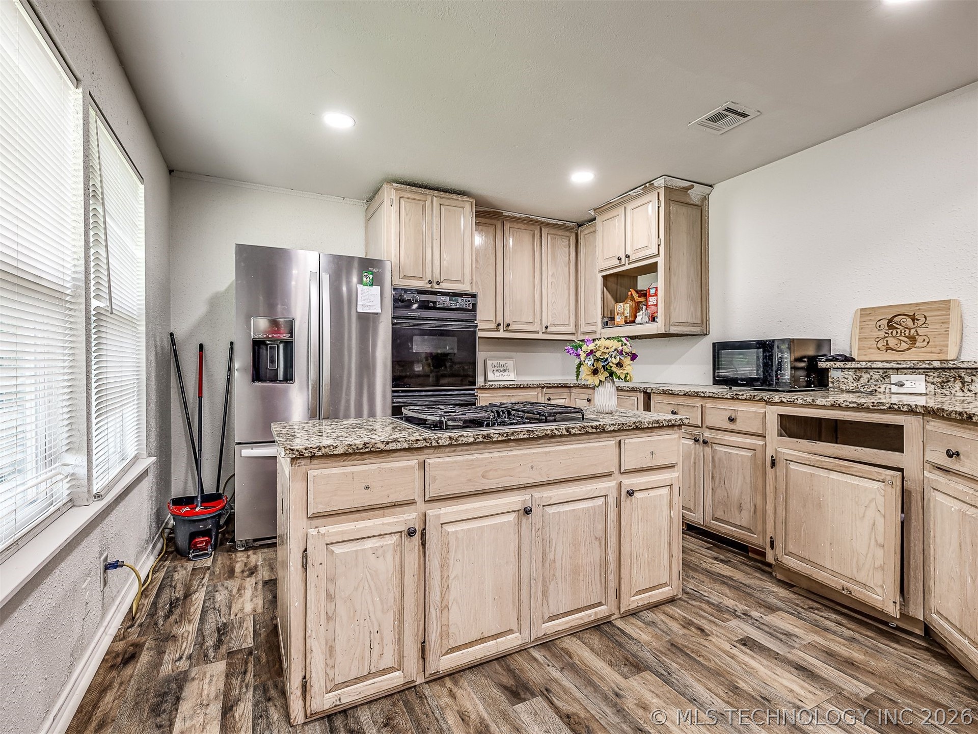 3724 W 45th Place Property Photo 18
